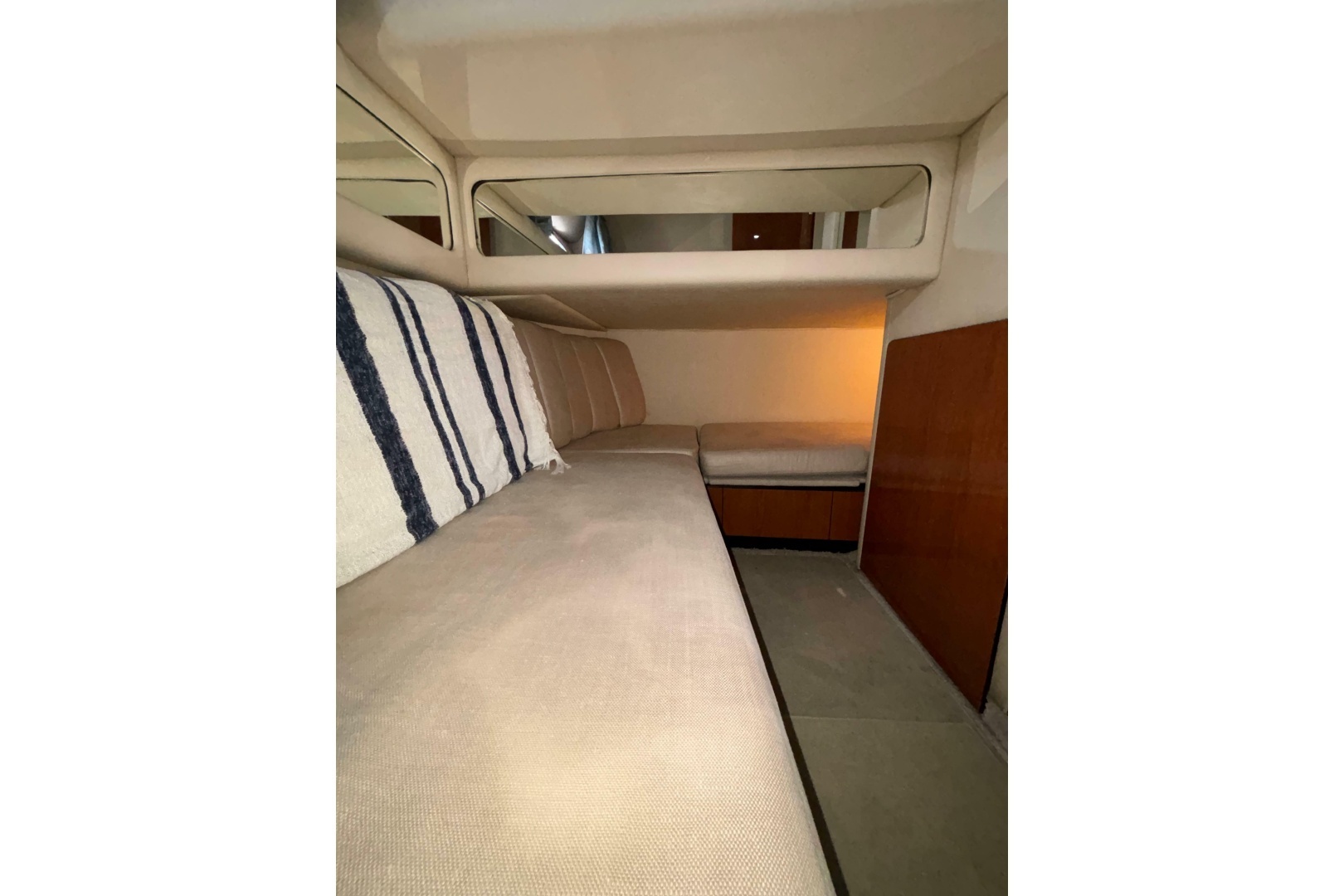 1999 Sea Ray 480 Sedan Bridge - Image 64