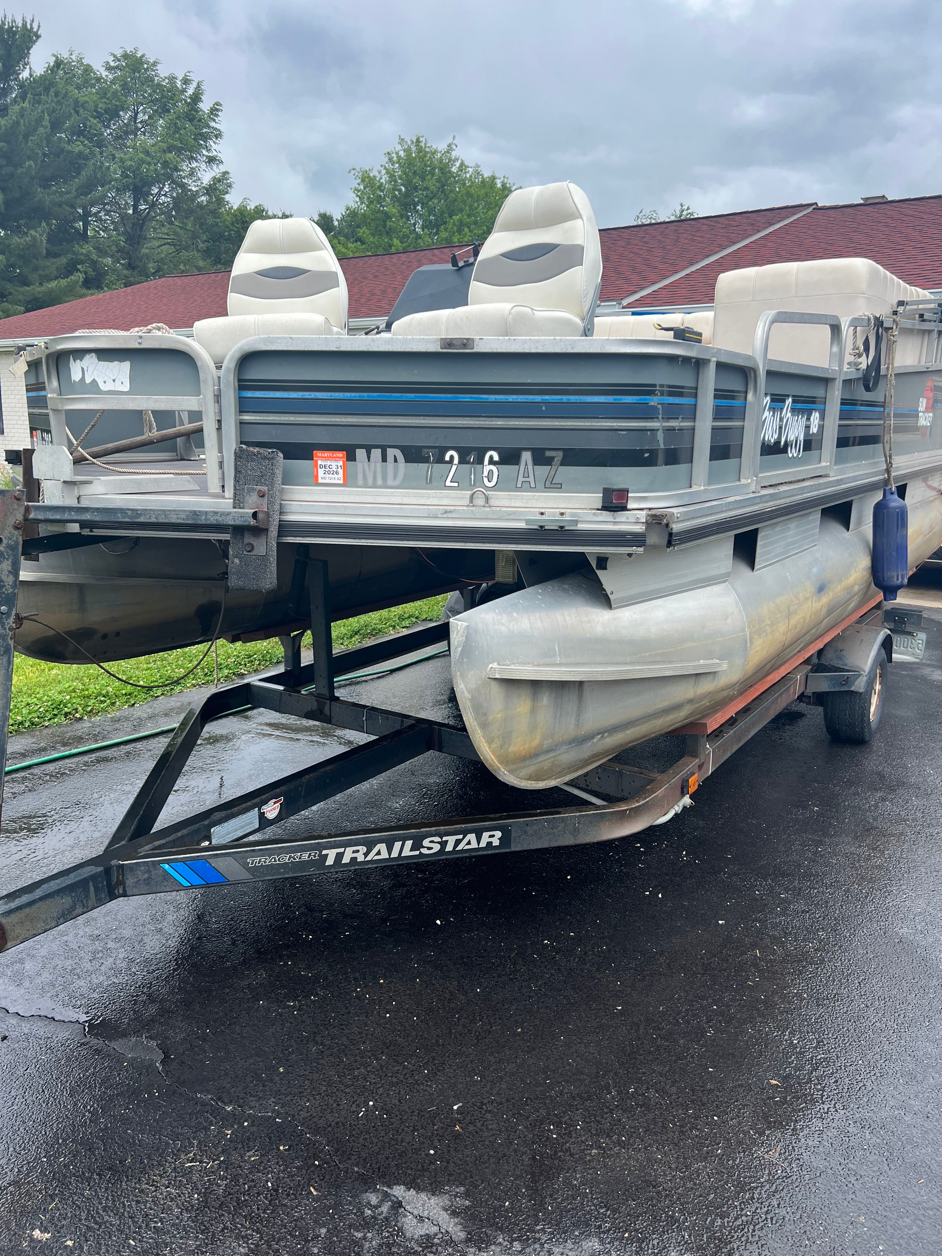 1991 Tracker 18 Bass Buggy