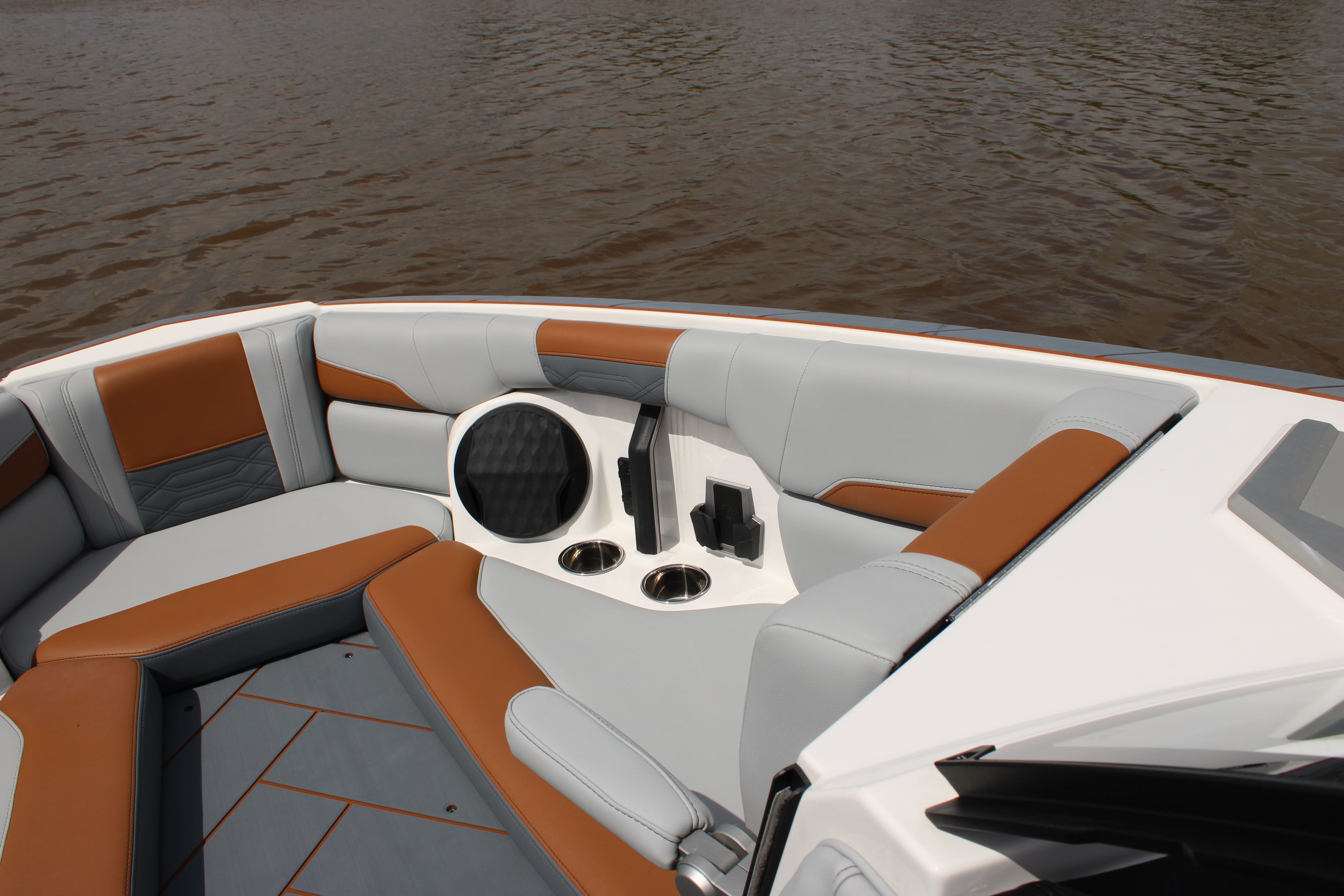 2024 Malibu 26LSV - 16