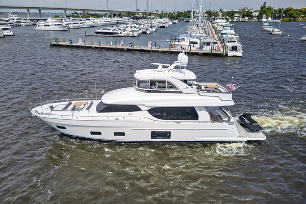 2021 Ocean Alexander 70E