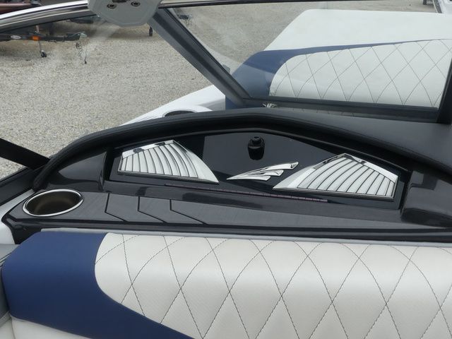 2016 Tigé RZ4 - 29