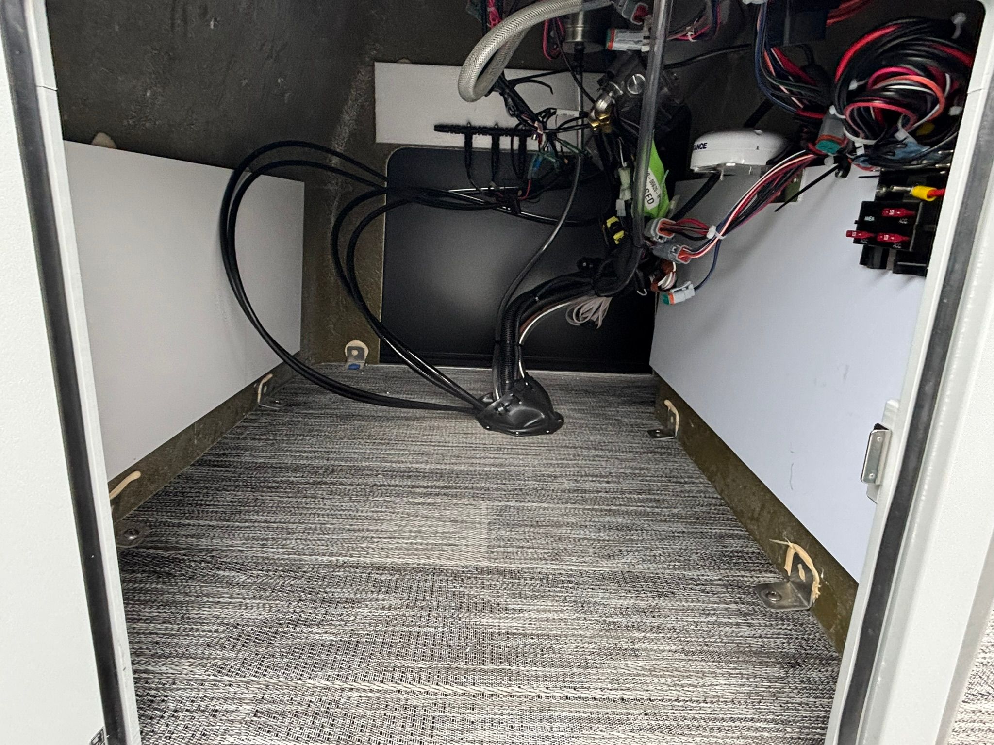 2027 Bentley Pontoons 223 Bolt - 15