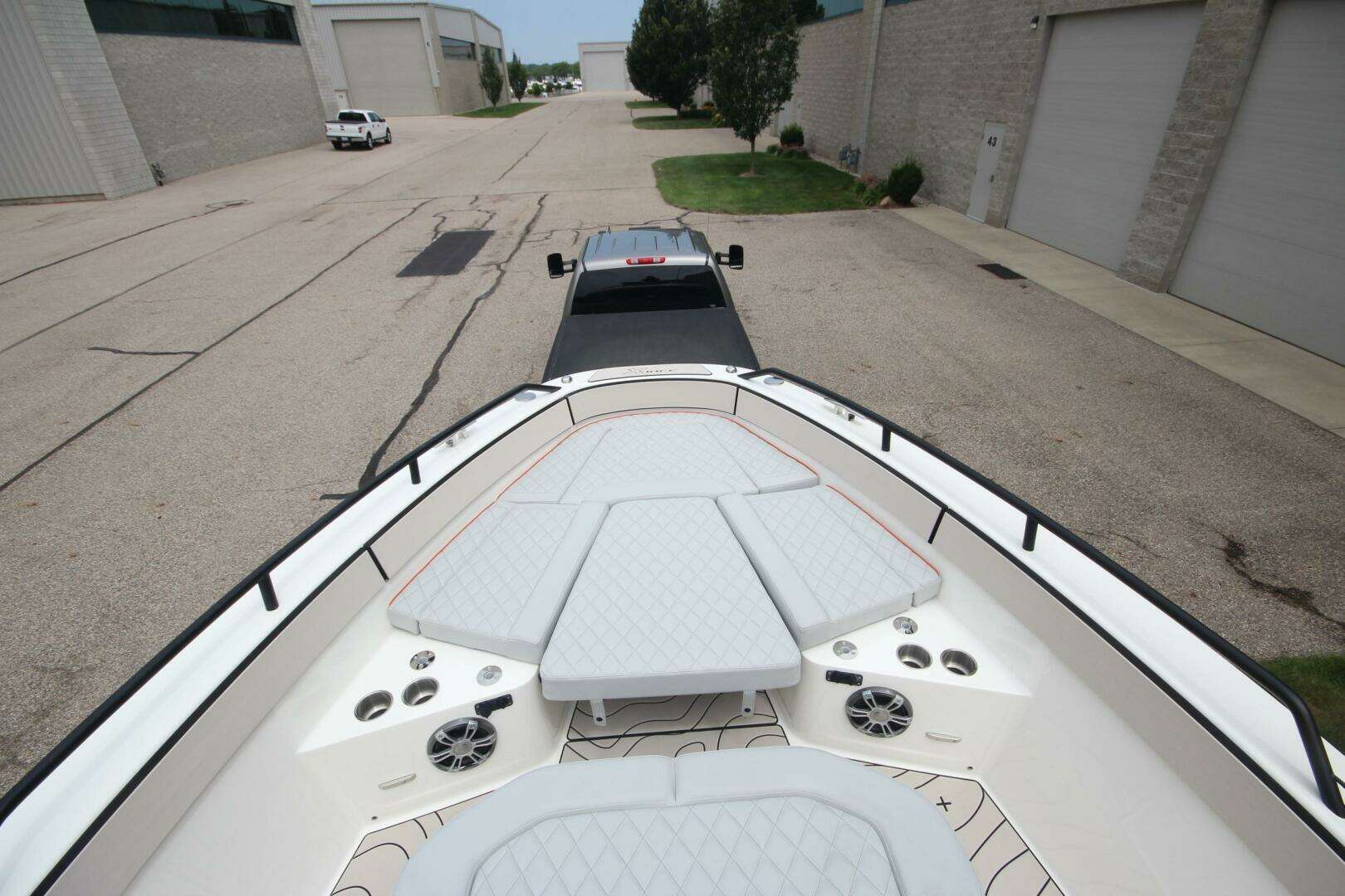 2025 Zodiac X10CC Twin Mercury 400's w/ Joystick - Image 36