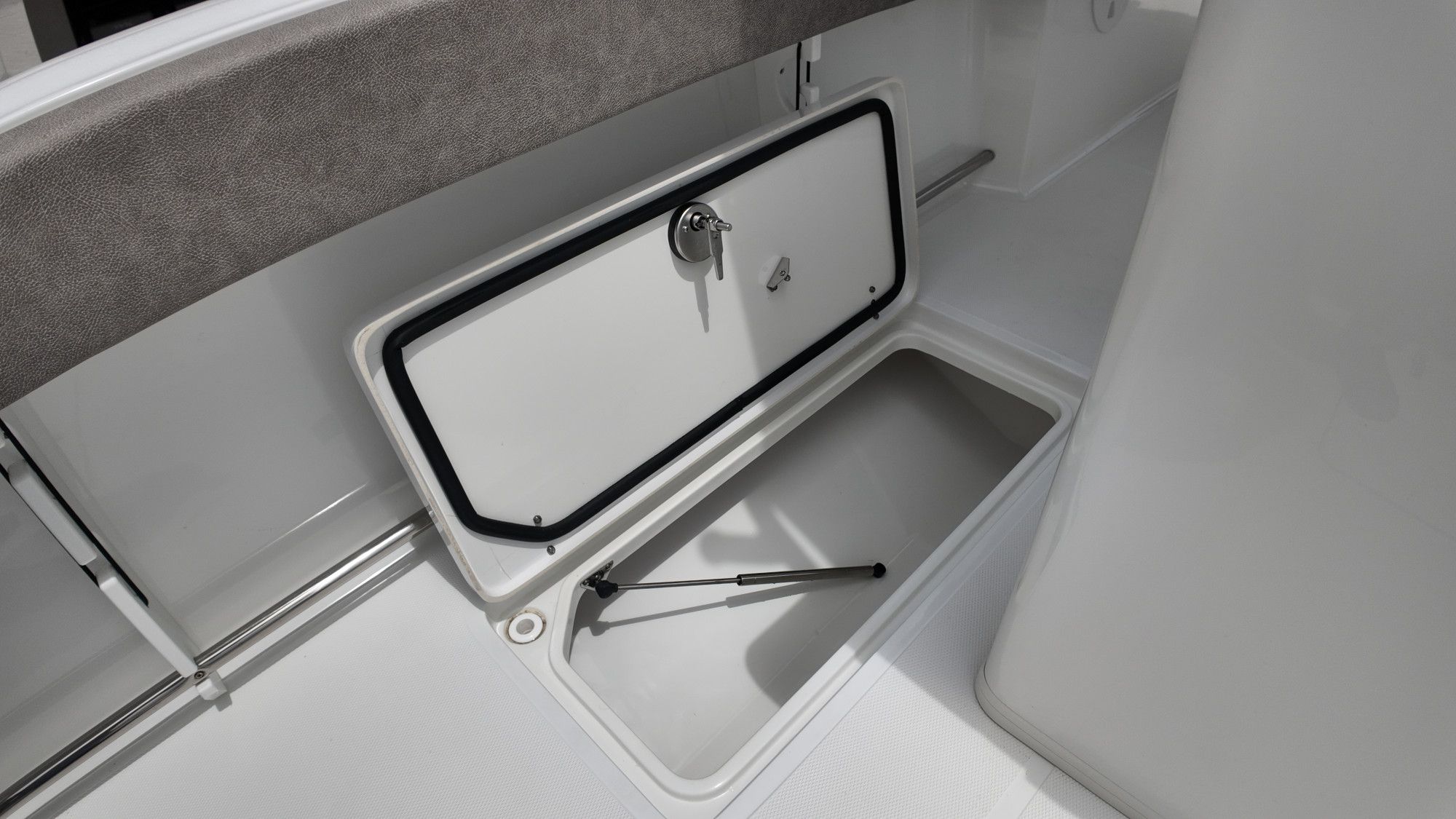 2026 Sea Hunt Gamefish 30 Forward Seating - 18