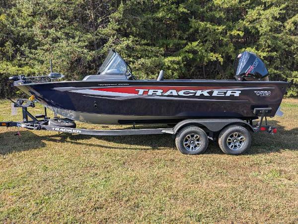 2025 Tracker Targa V-19 WT