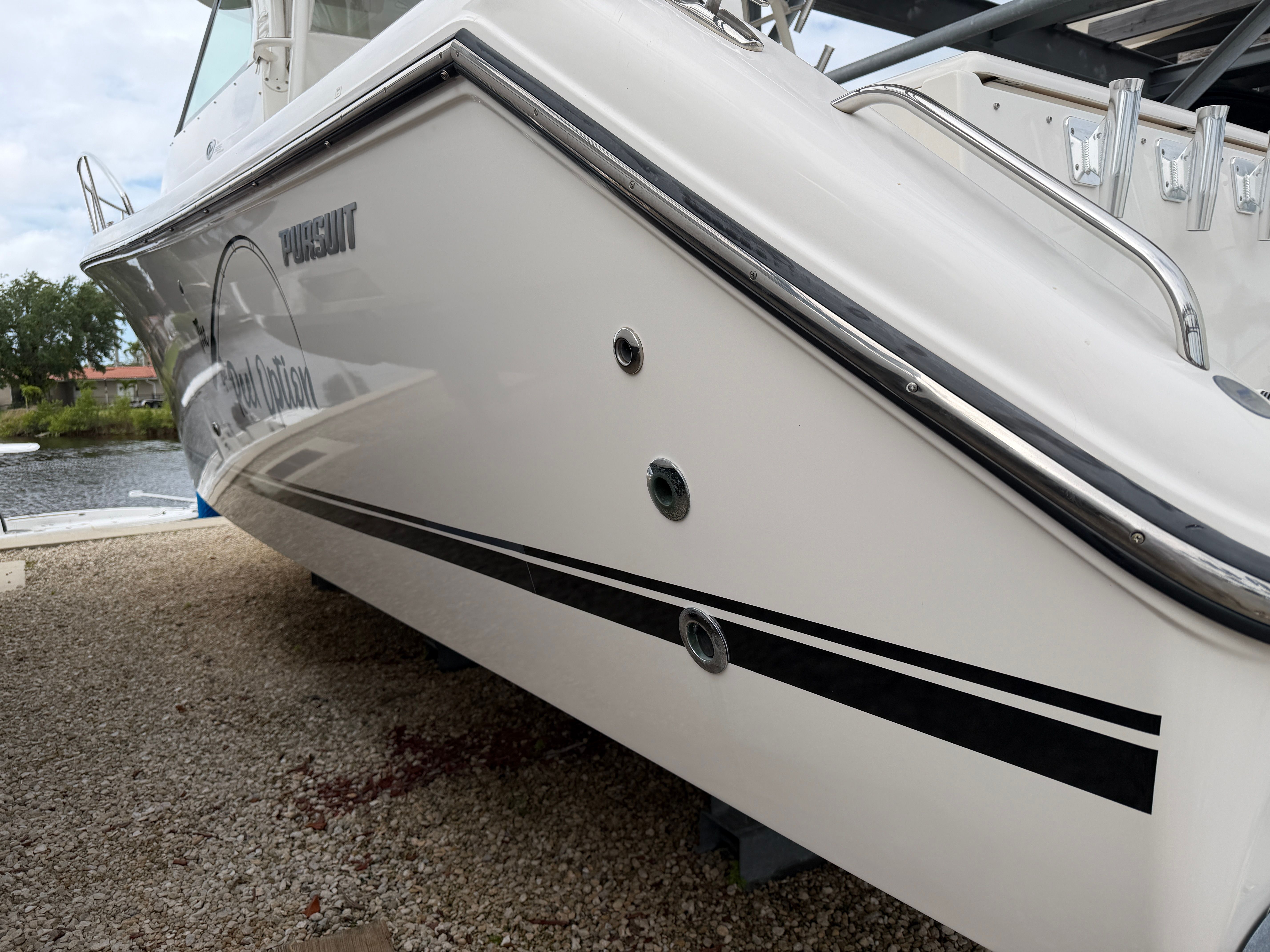2017 Pursuit OS 385 Offshore - 5