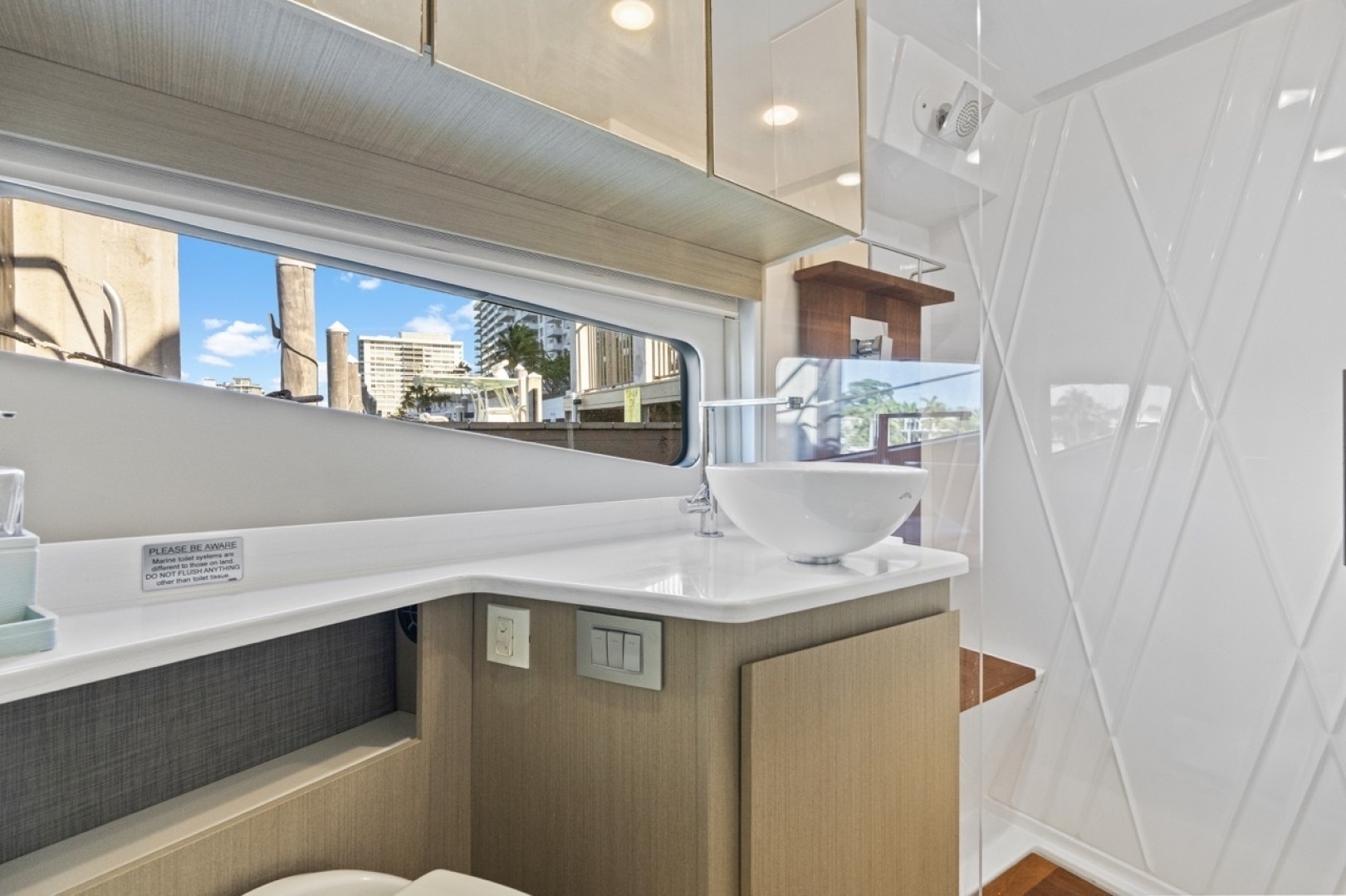2020 Regal 42 Fly - Image 18