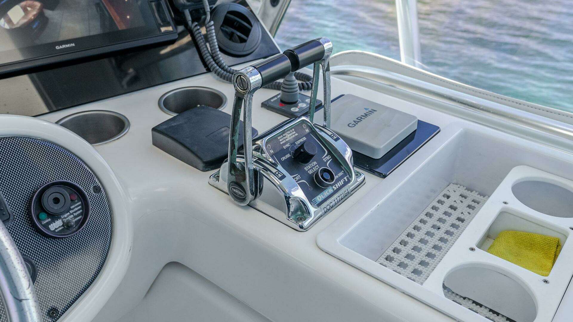 2005 Riviera 51 Flybridge - Image 24