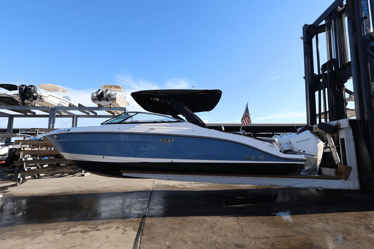 2025 Sea Ray SLX 280