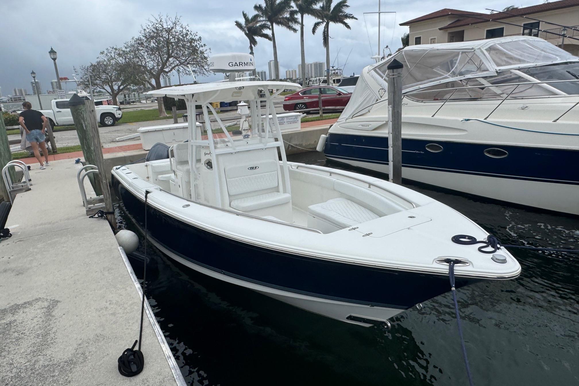 2011 Sea Hunt Gamefish 27 Forward Seating