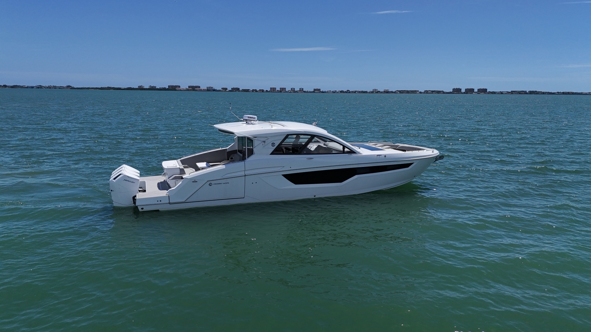 2026 Cruisers Yachts 50GLS OB - Image 16