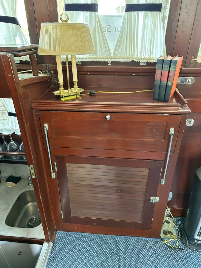 1930 Classic ACF 47'  Motor Yacht - Image 19
