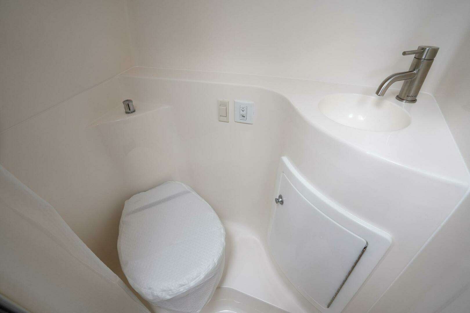 2026 Regal 26 XO - Image 23
