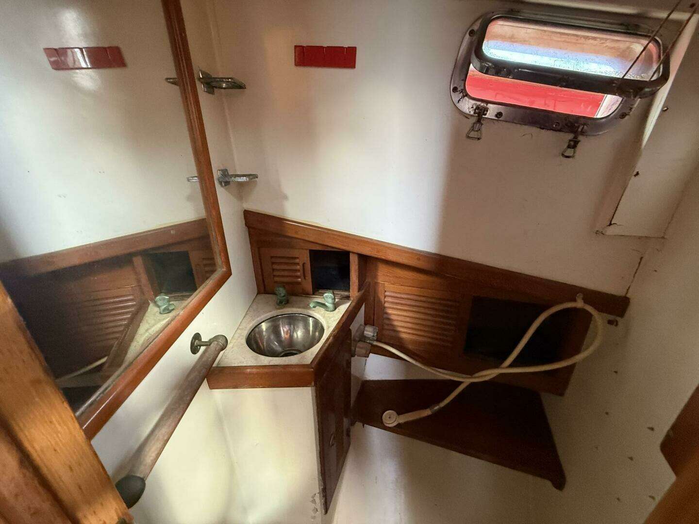 1986 Lord Nelson 37 #49 - Image 25