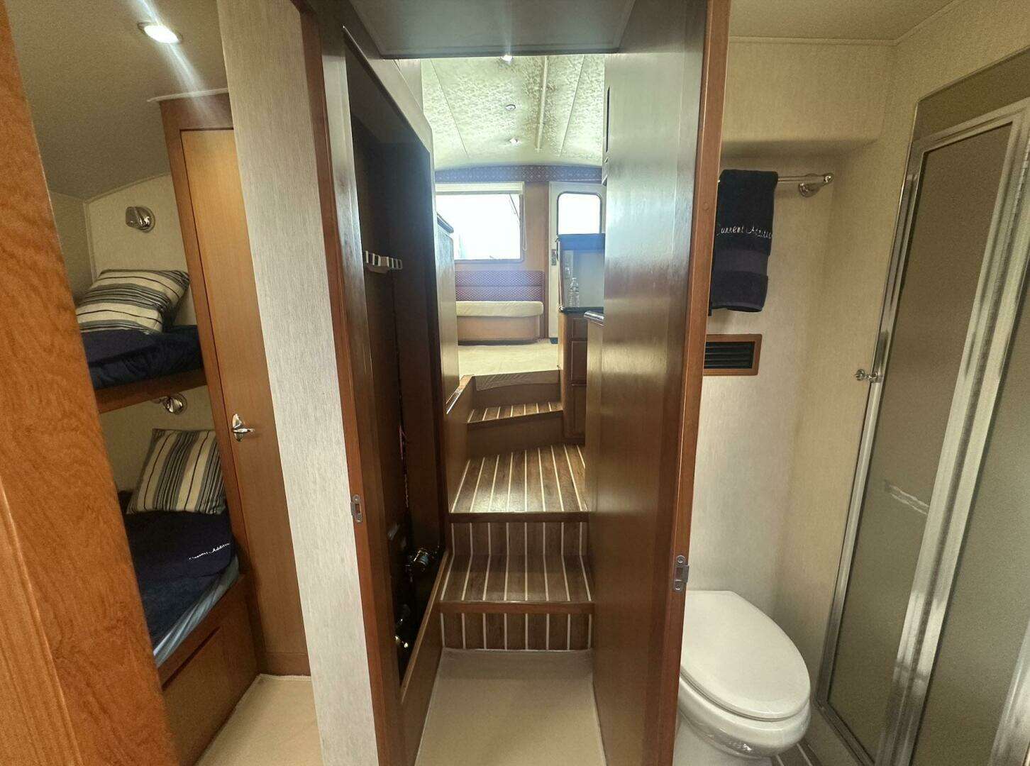 2006 Henriques 42 Convertible - Image 20