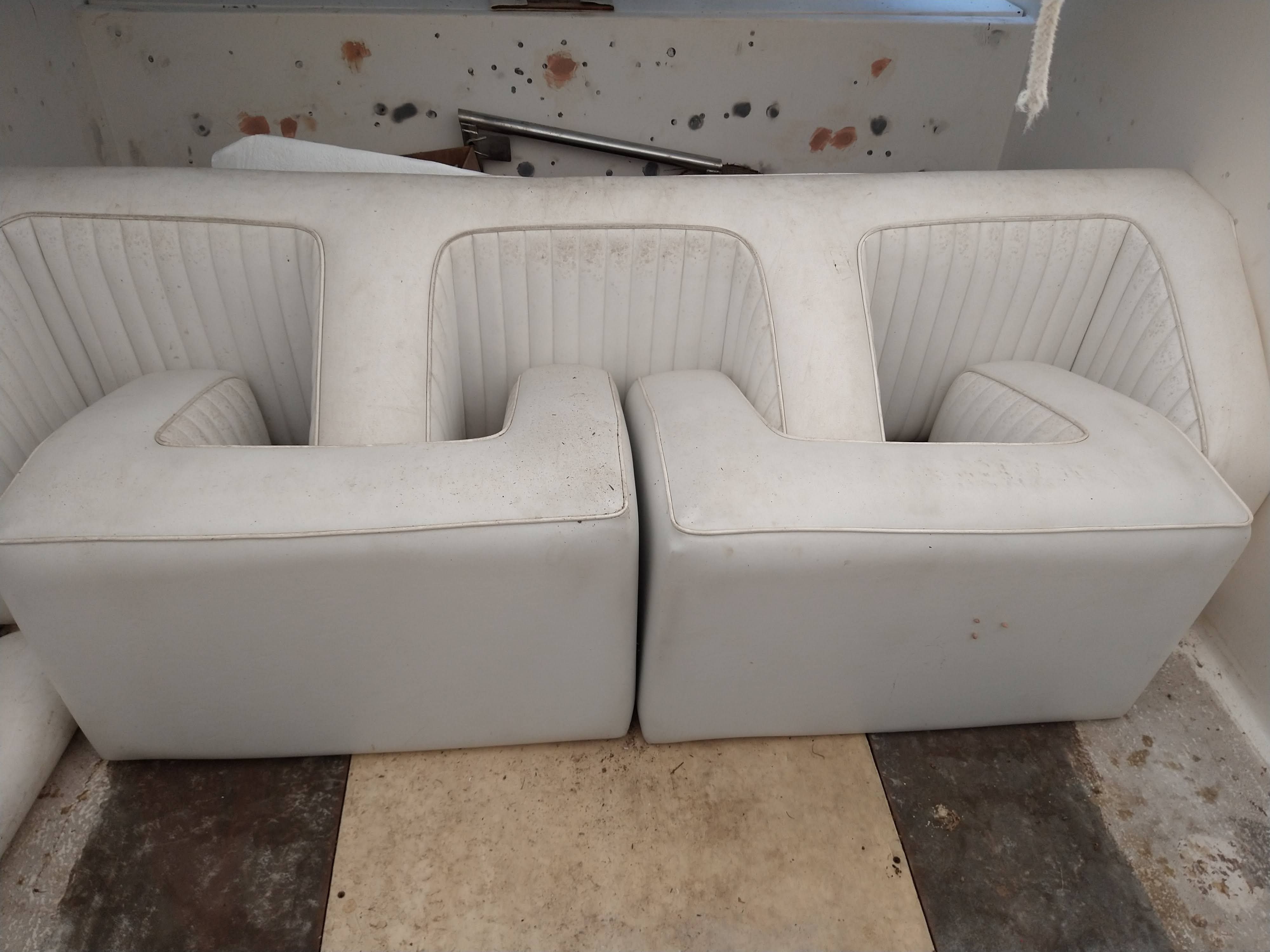 White leather seats of a 1986 Corsa Performance Boat.