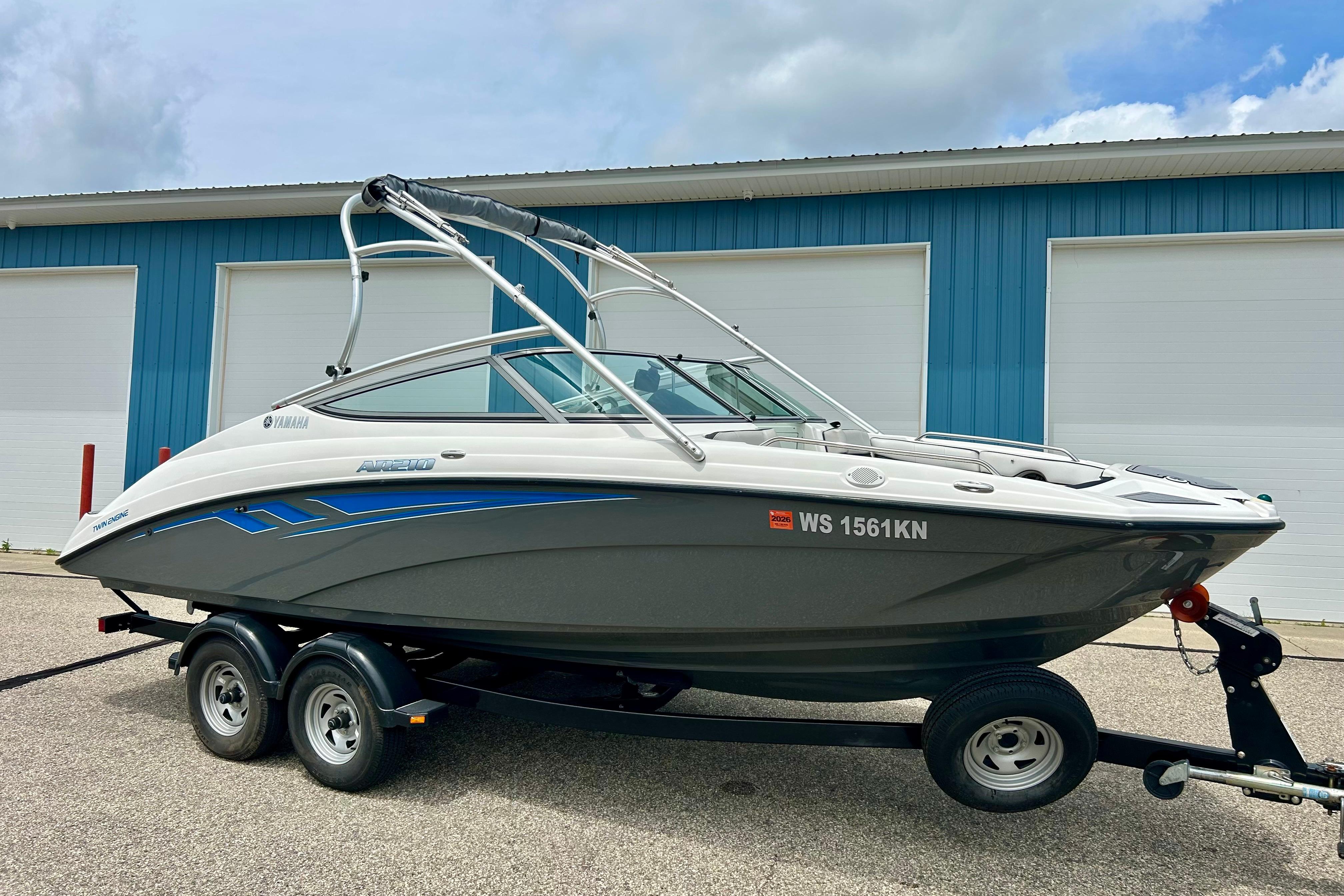 2015 Yamaha Boats AR210