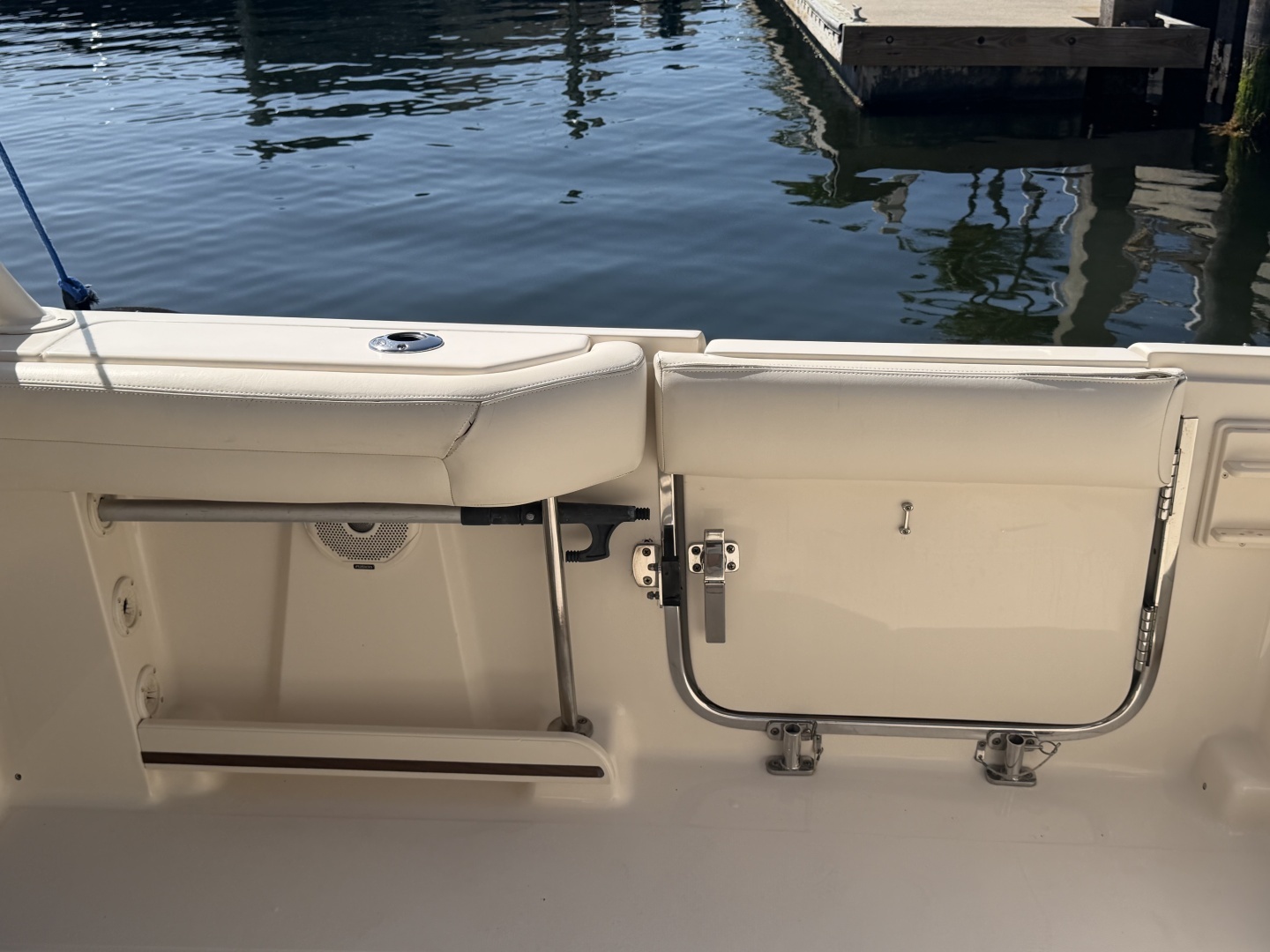 2018 Grady-White Freedom 335 - Image 3