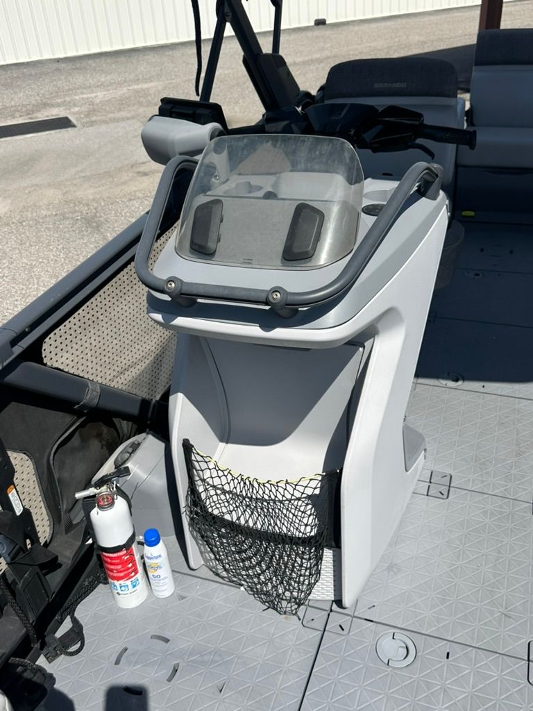 The image shows the helm of a 2023 Sea-Doo 21 SWITCH SPORT.