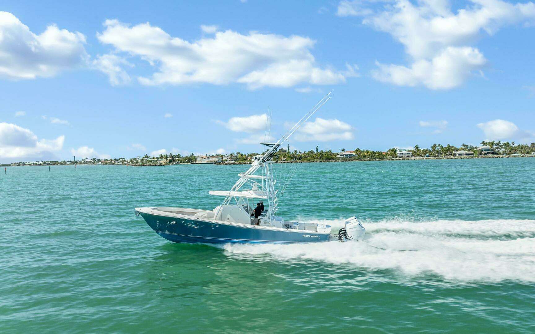 2018 Regulator 41 Center Console - Image 12
