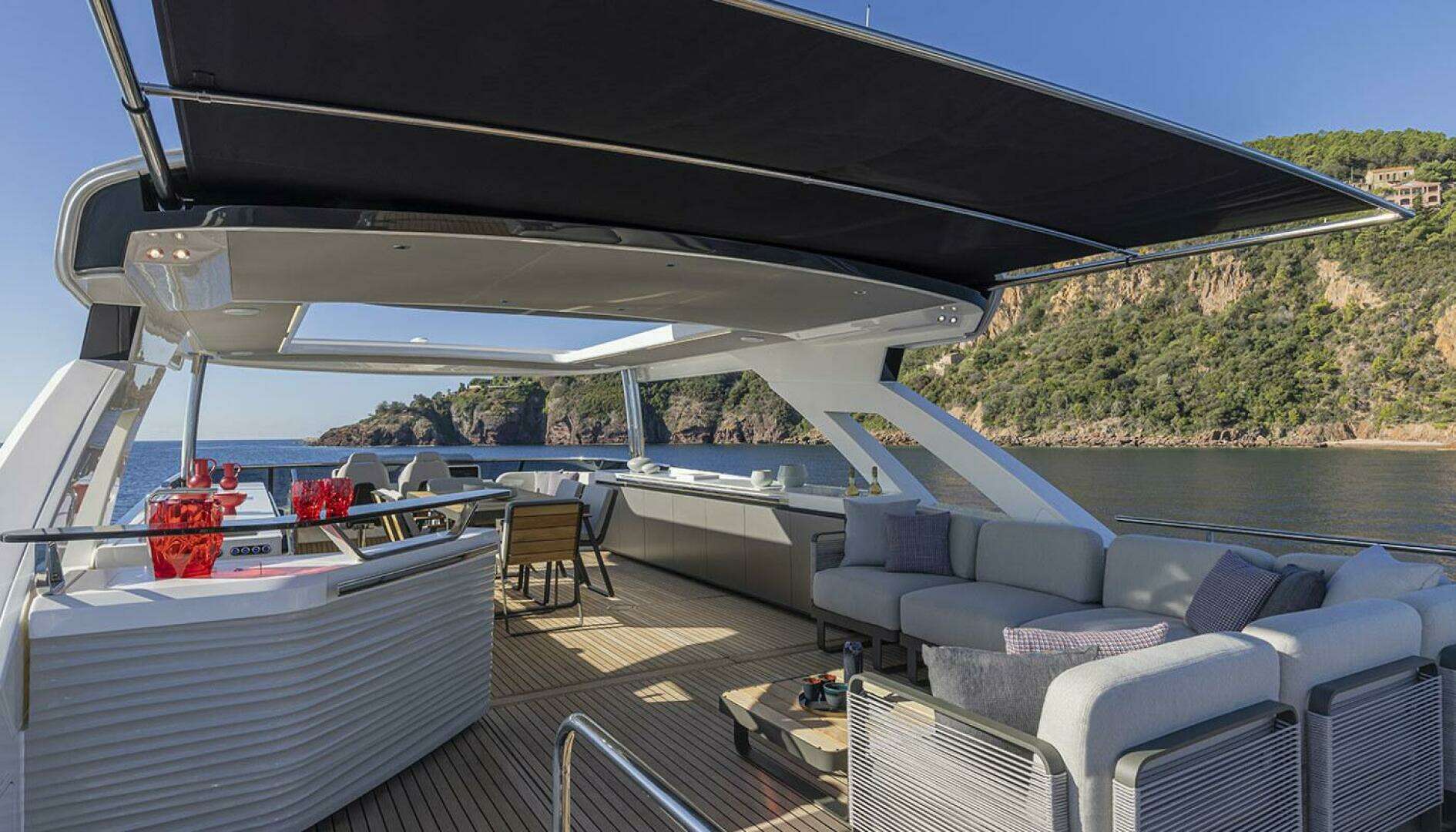 2027 Absolute Navetta 75 - Image 17