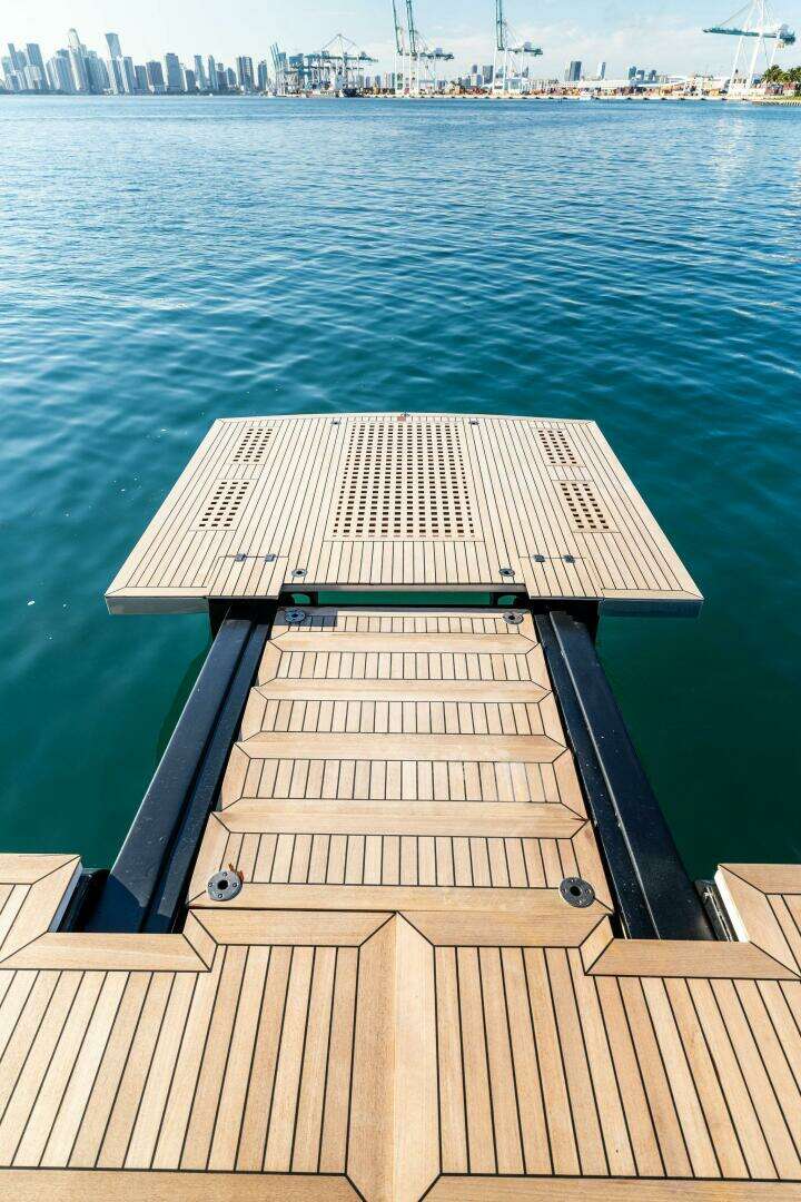 2023 Pershing GTX Motoryacht - Image 46