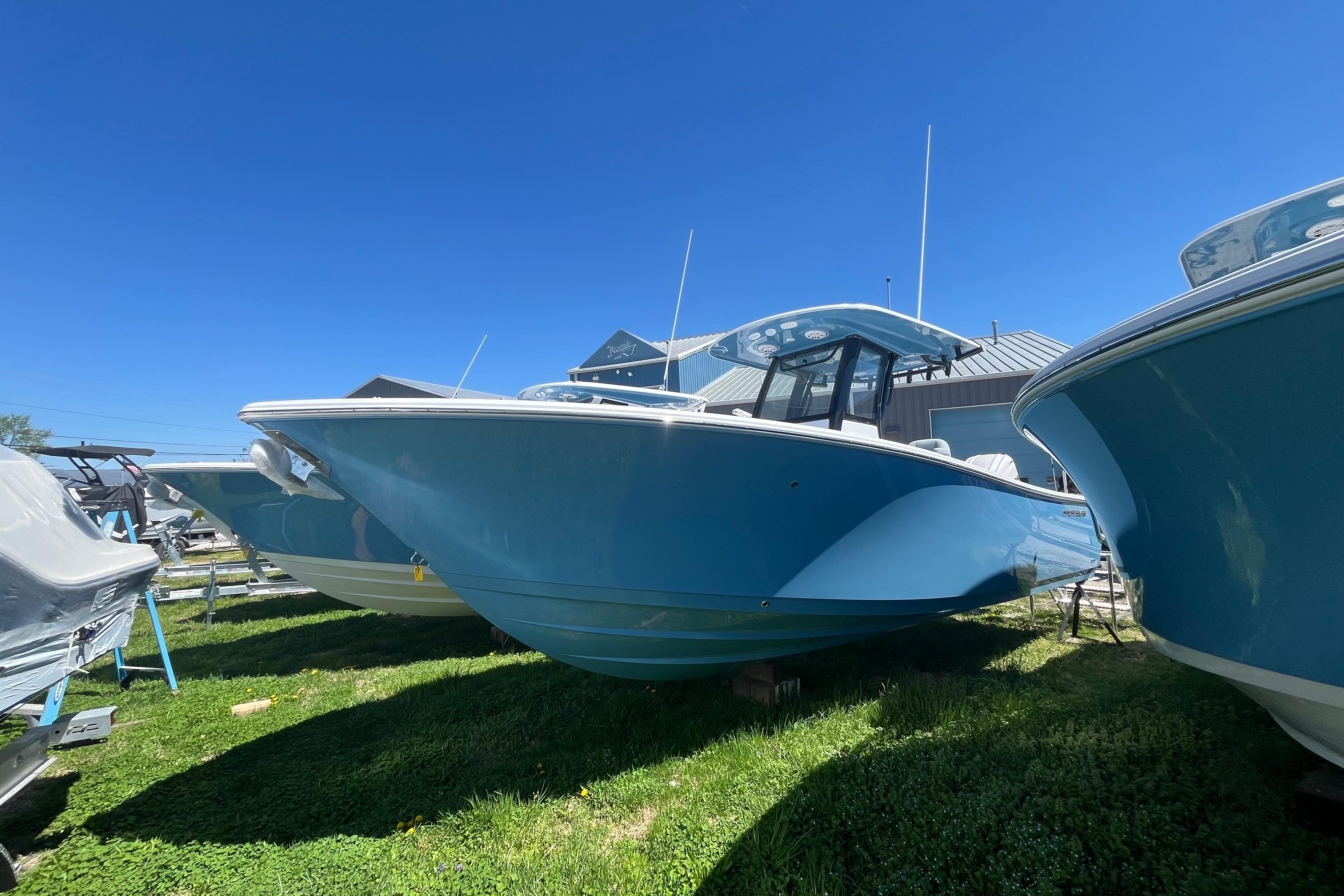 2026 Sportsman Open 252 Center Console
