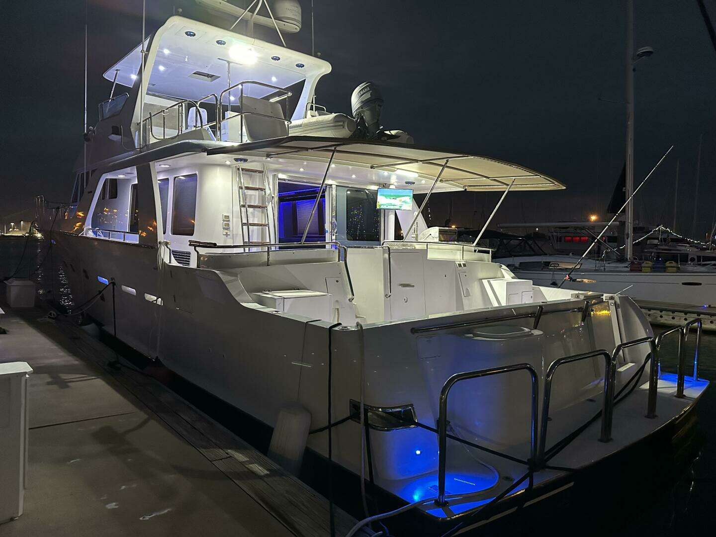 2004 Cheoy Lee — - Image 20