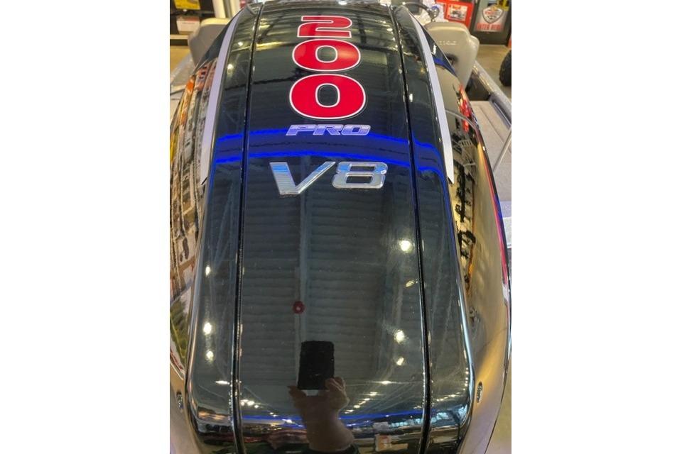 2026 Nitro Z19 XL Pro V8 engine with "200 Pro" branding.
