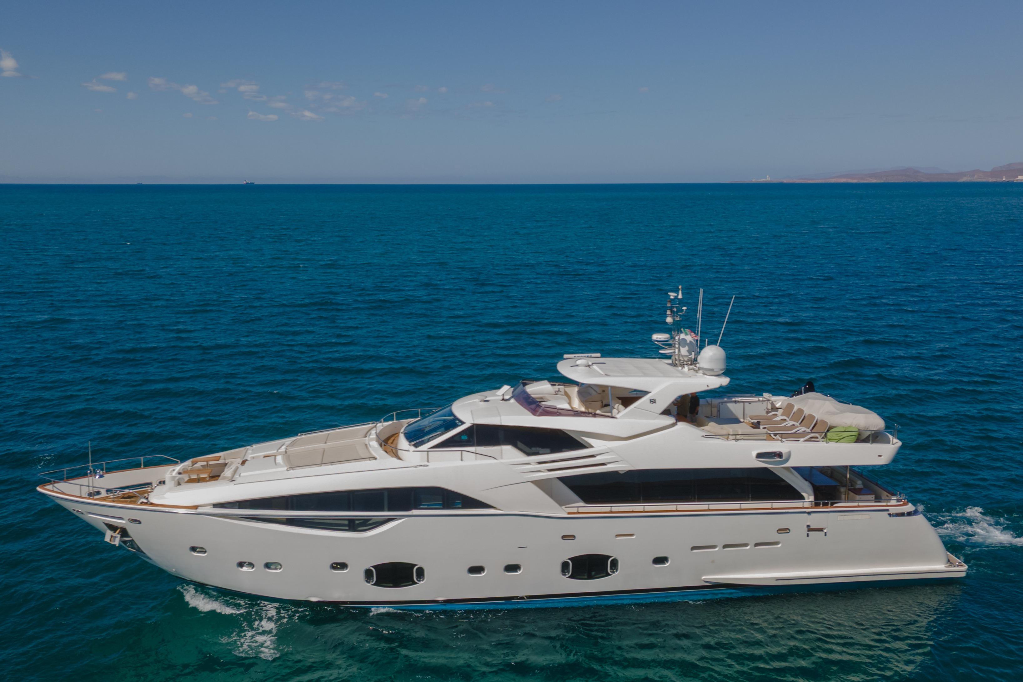 2012 Ferretti Yachts Custom Line 100