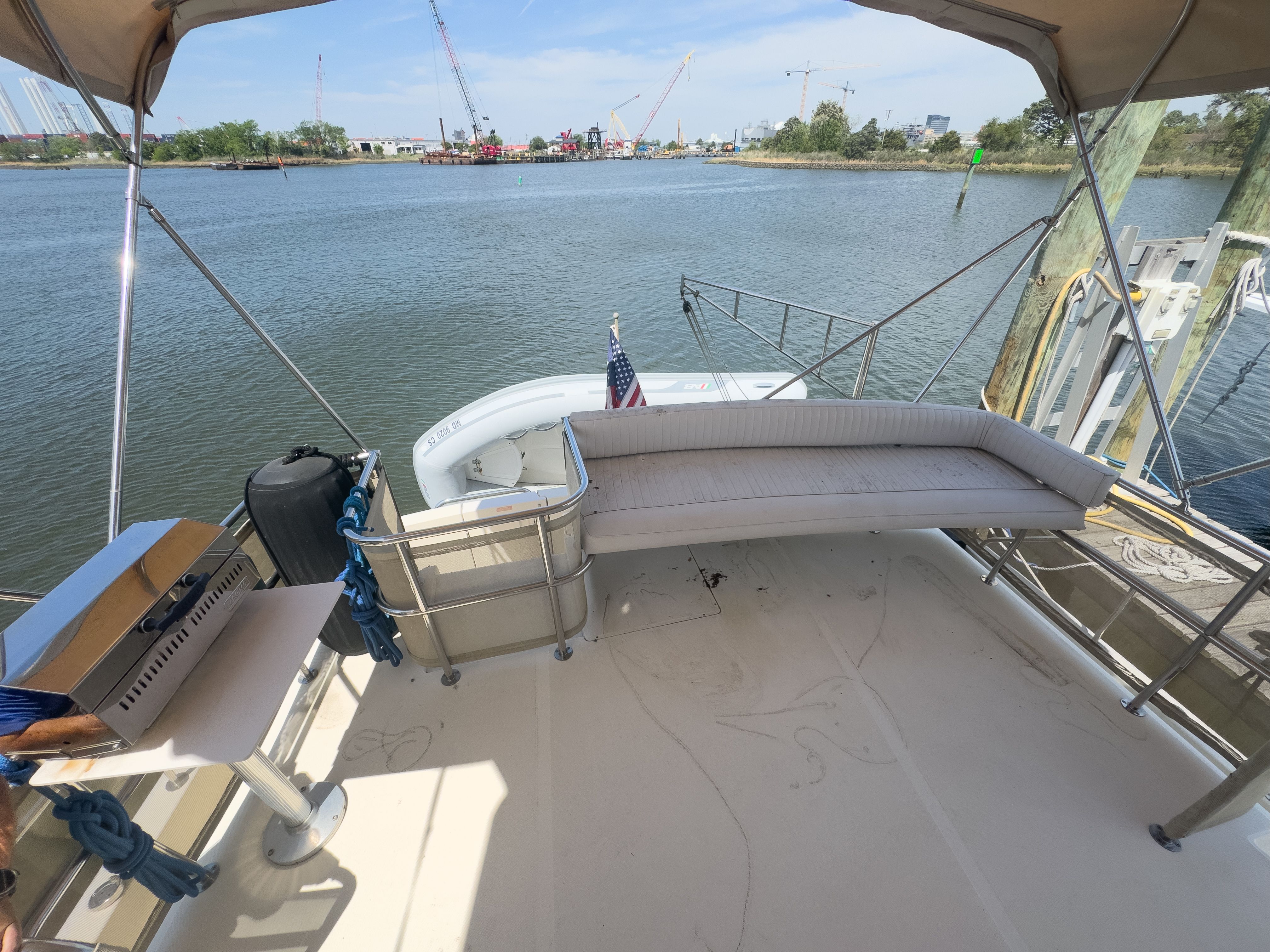 2006 Mainship 43 Trawler - 42