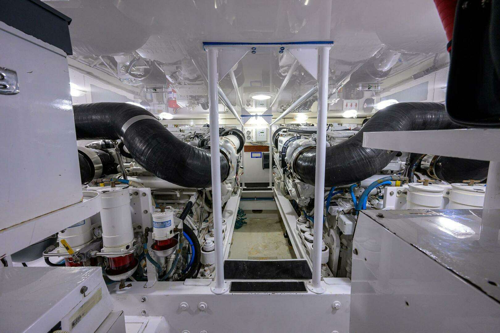 2004 Viking 65 Enclosed Bridge w/Tower - Image 73
