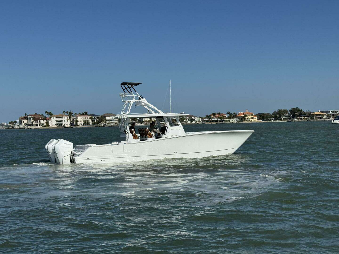2026 Costa Custom 39te - Image 2