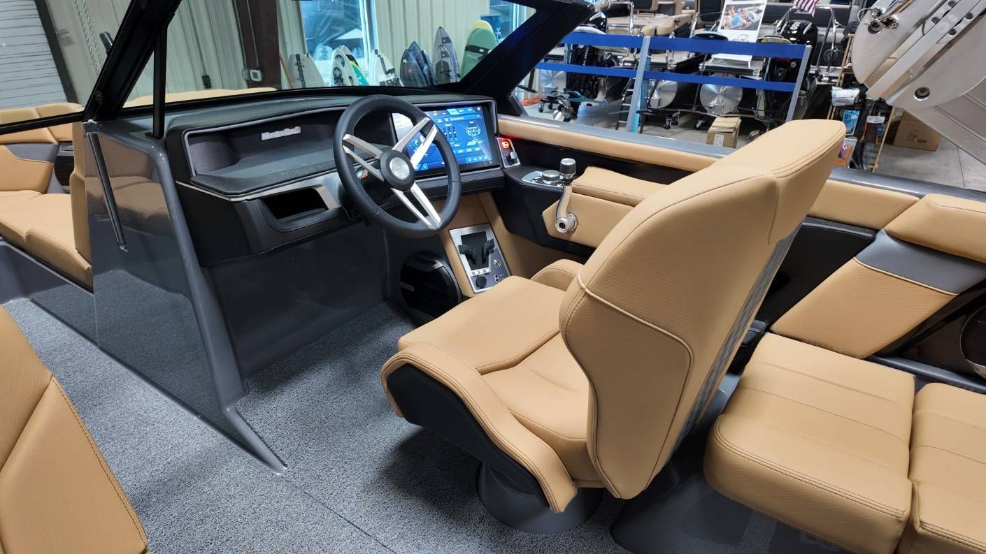 2026 MasterCraft XT23 - 34