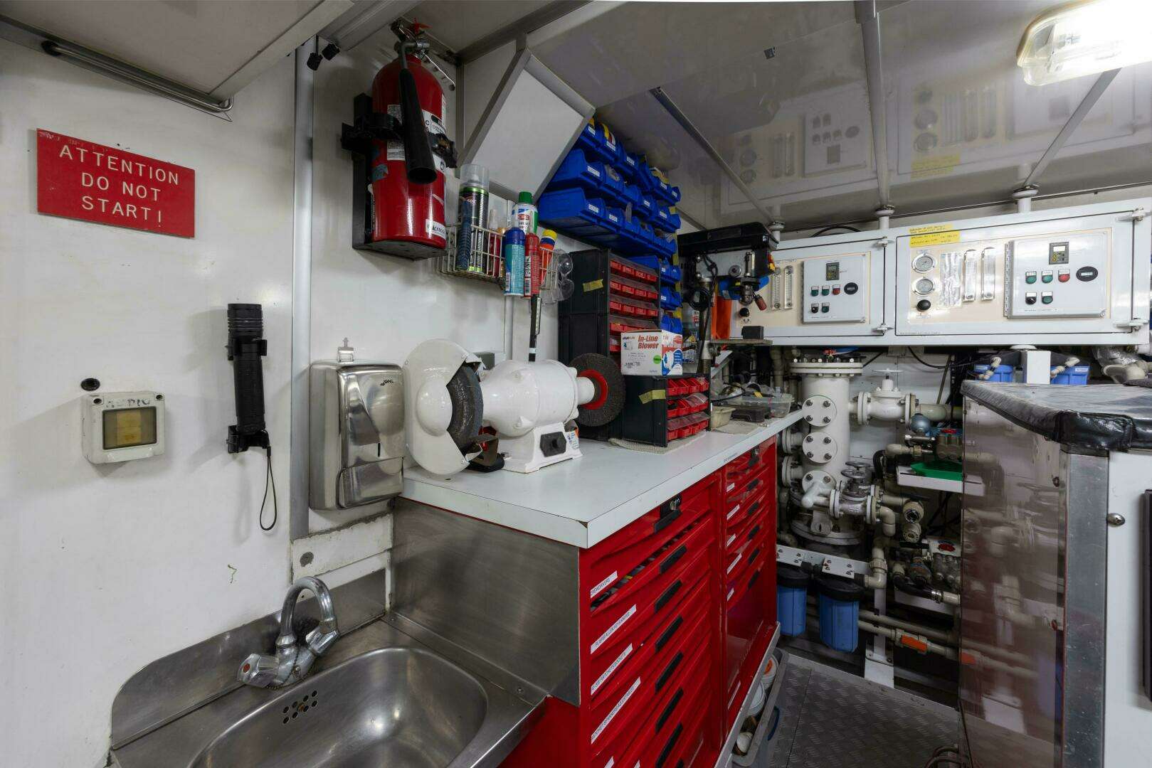 2001 Vitters Aft Cockpit - Image 57