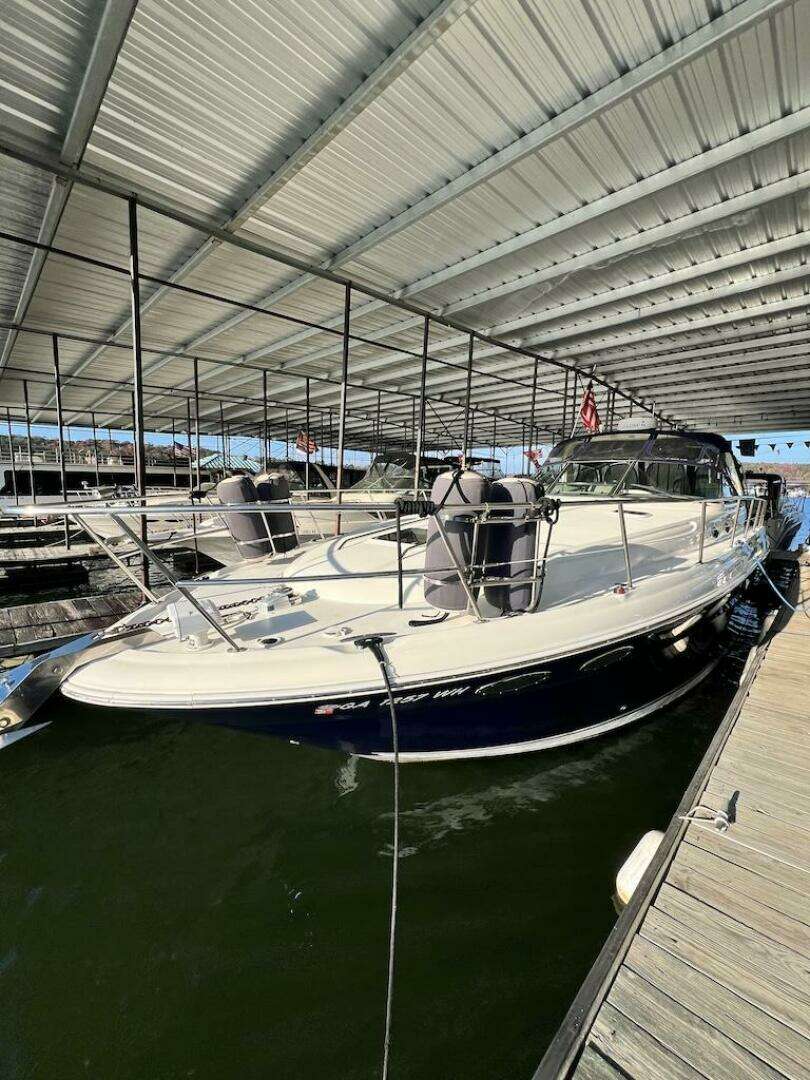 2004 Sea Ray 380 Sundancer - Image 30