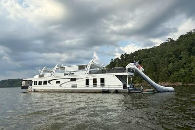 2008 Sharpe 105 Custom Houseboat