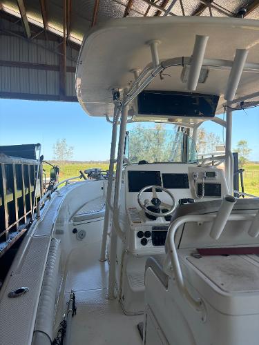 2016 Mako 284 Center Console - 9