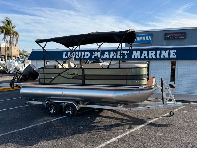 2026 Bentley Pontoons Legacy Cruise 203