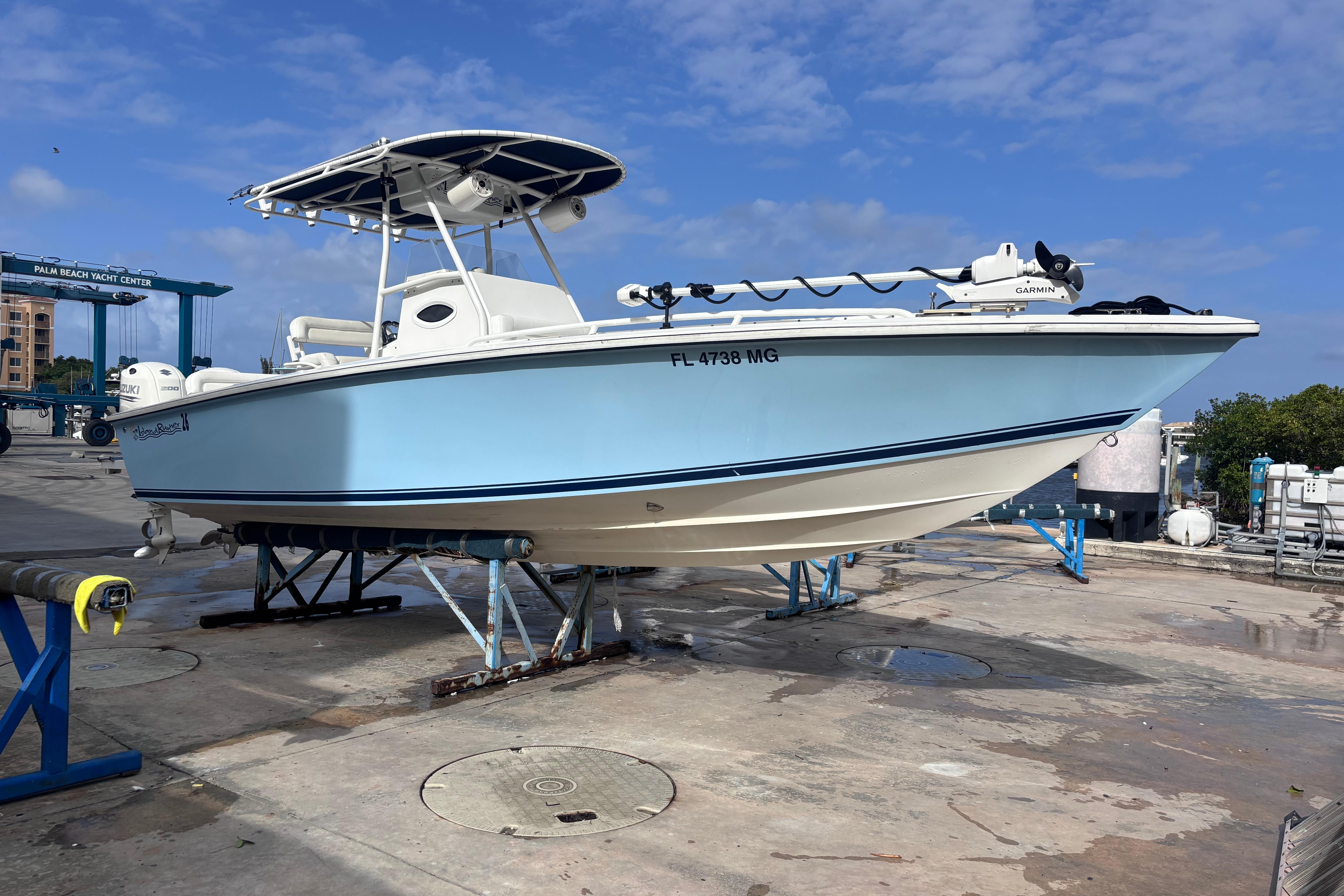 2003 Island Runner 26 Center Console