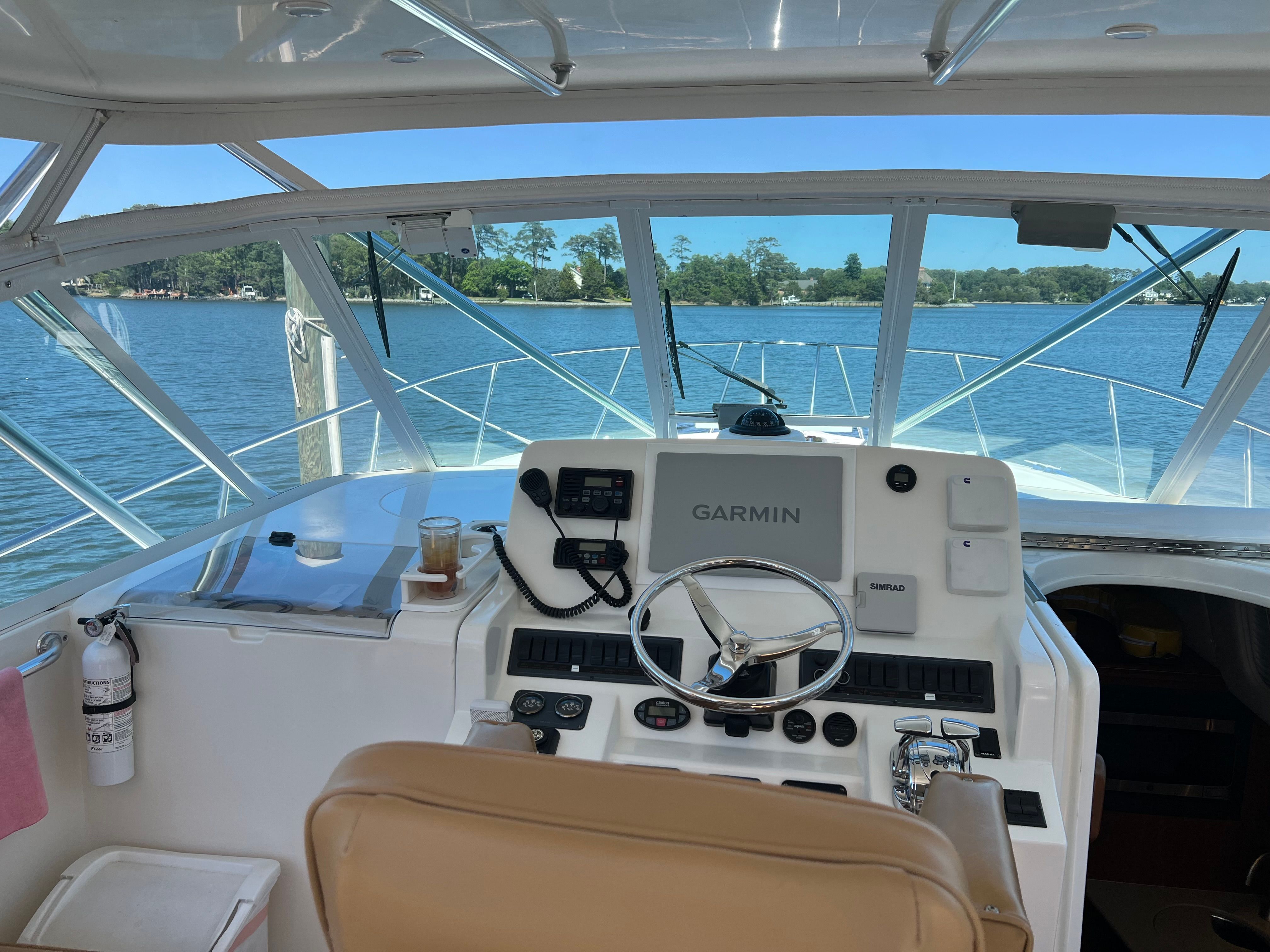 2004 Rampage 38 Express - 14