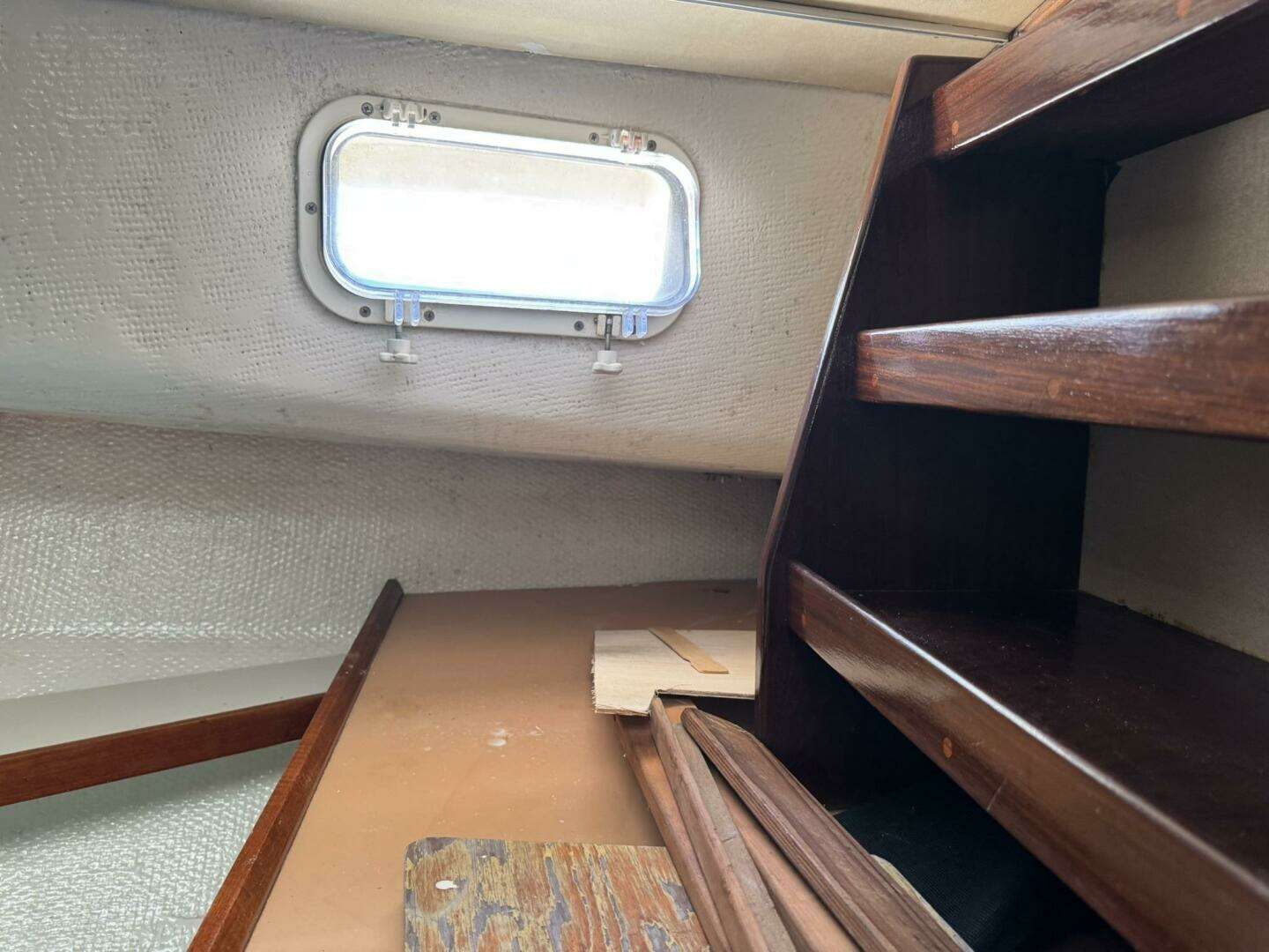 1984 Mainship 34 MK 111 - Image 83