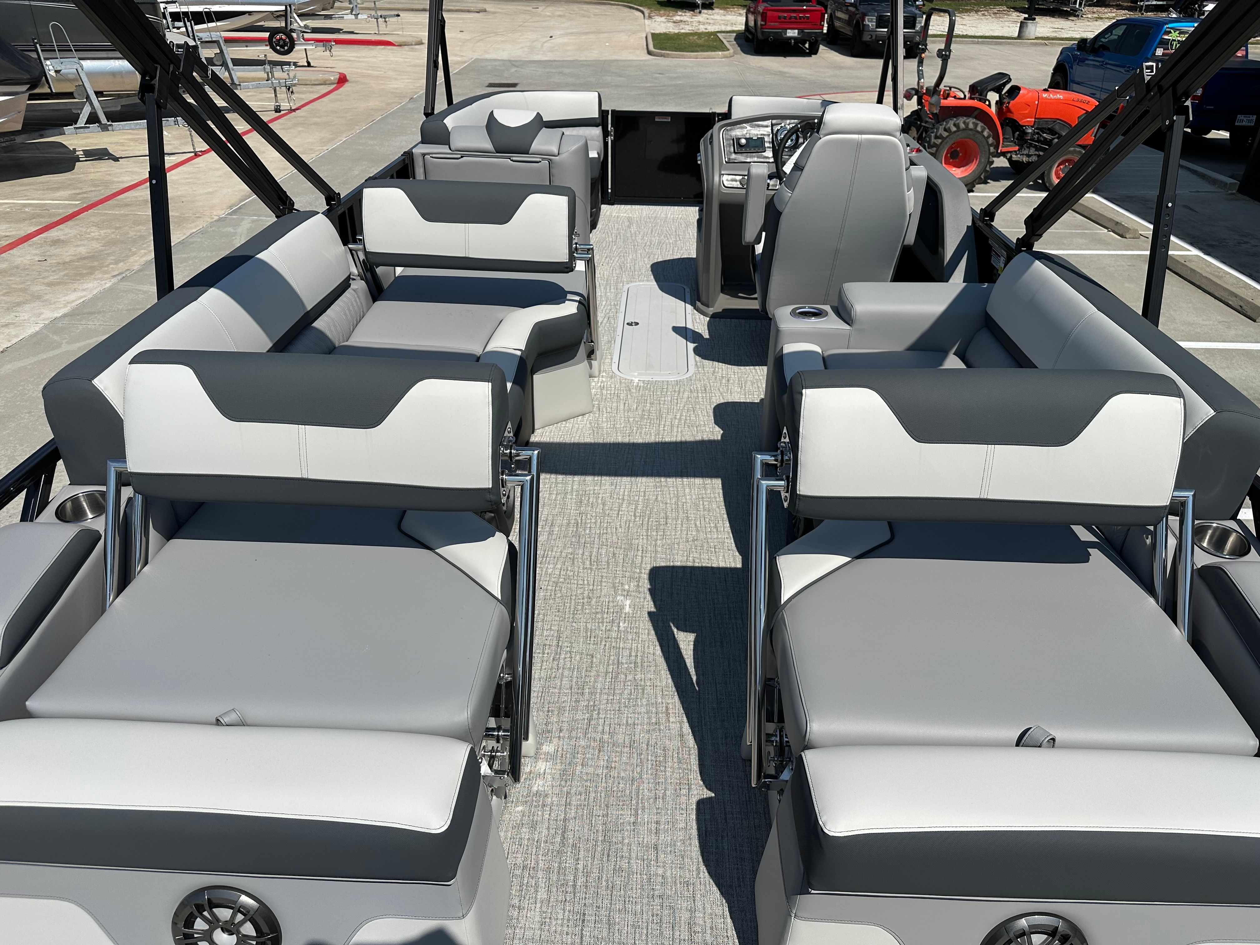 2025 Avalon LSZ Quad Lounge Shift - 23' - 34