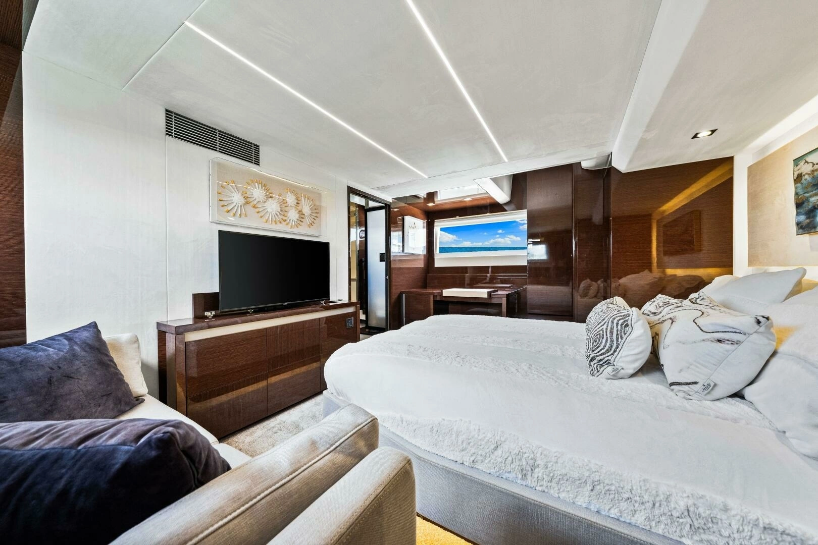 2019 Prestige 630 Flybridge - Image 52