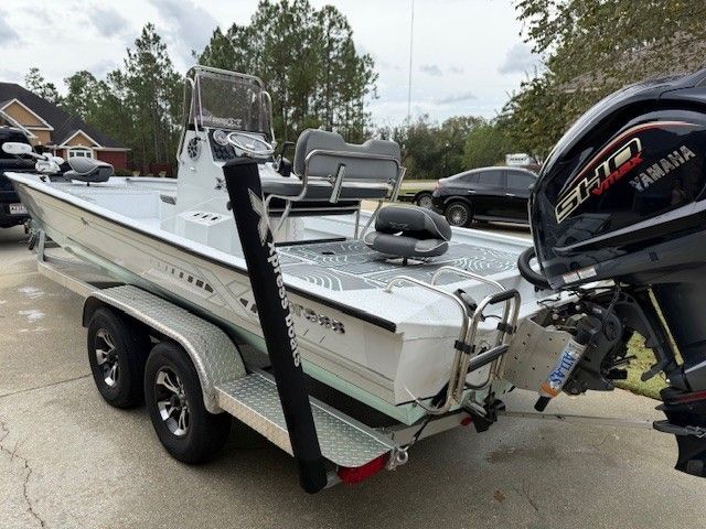 2022 Xpress H24B Bay - 16