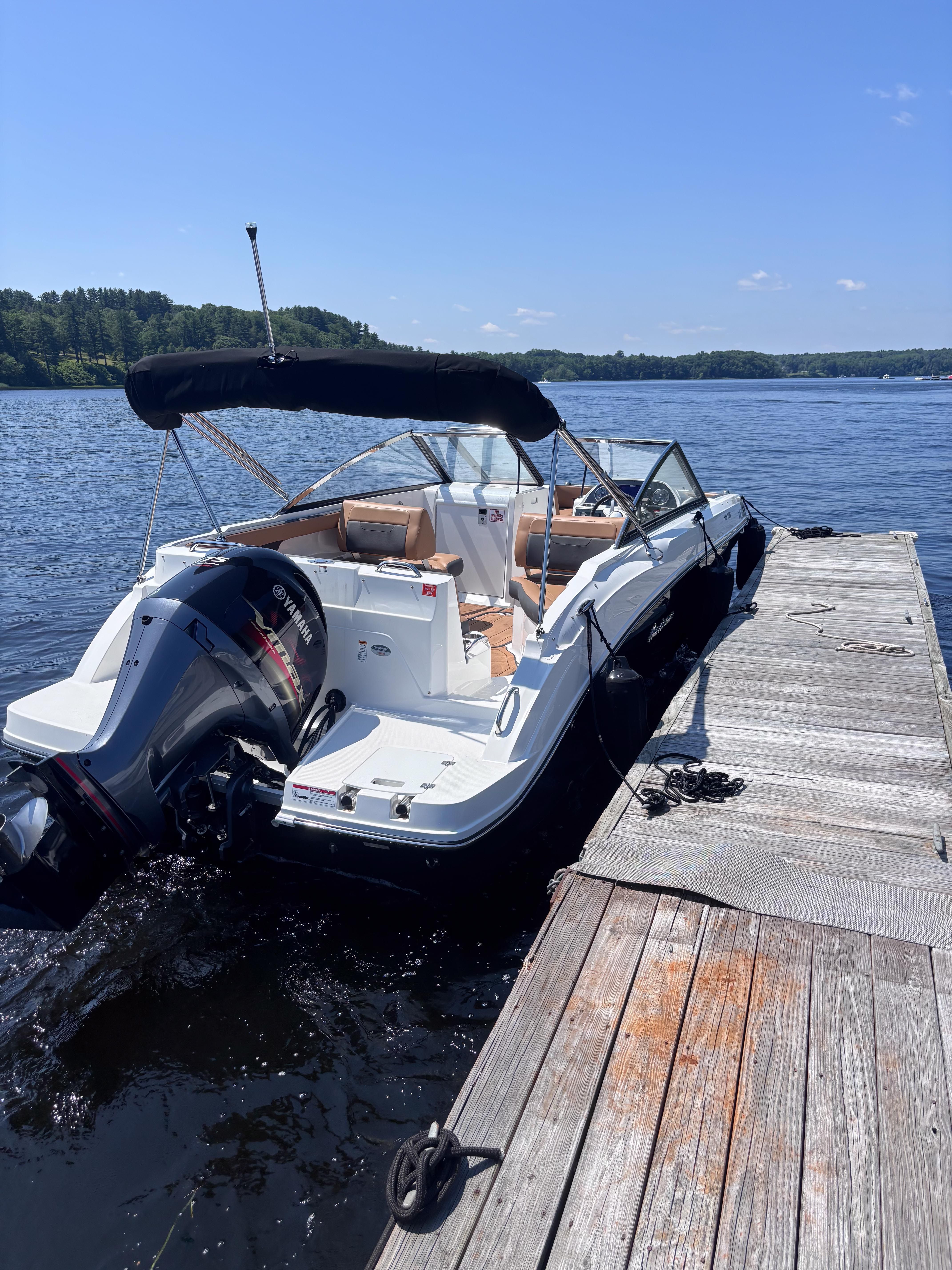 2024 Hurricane SunDeck 235 OB - 8