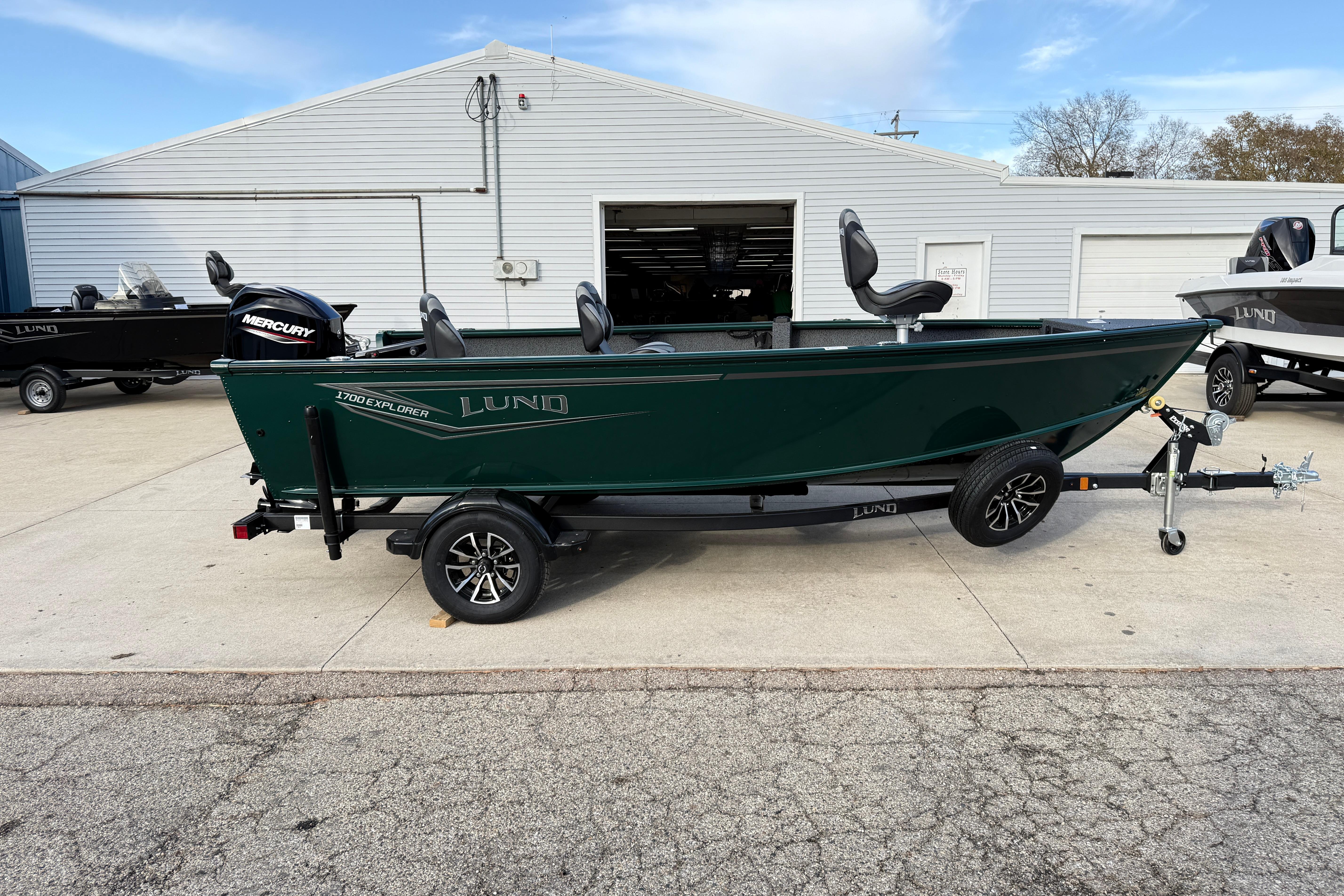 2026 Lund 1700 Explorer Tiller