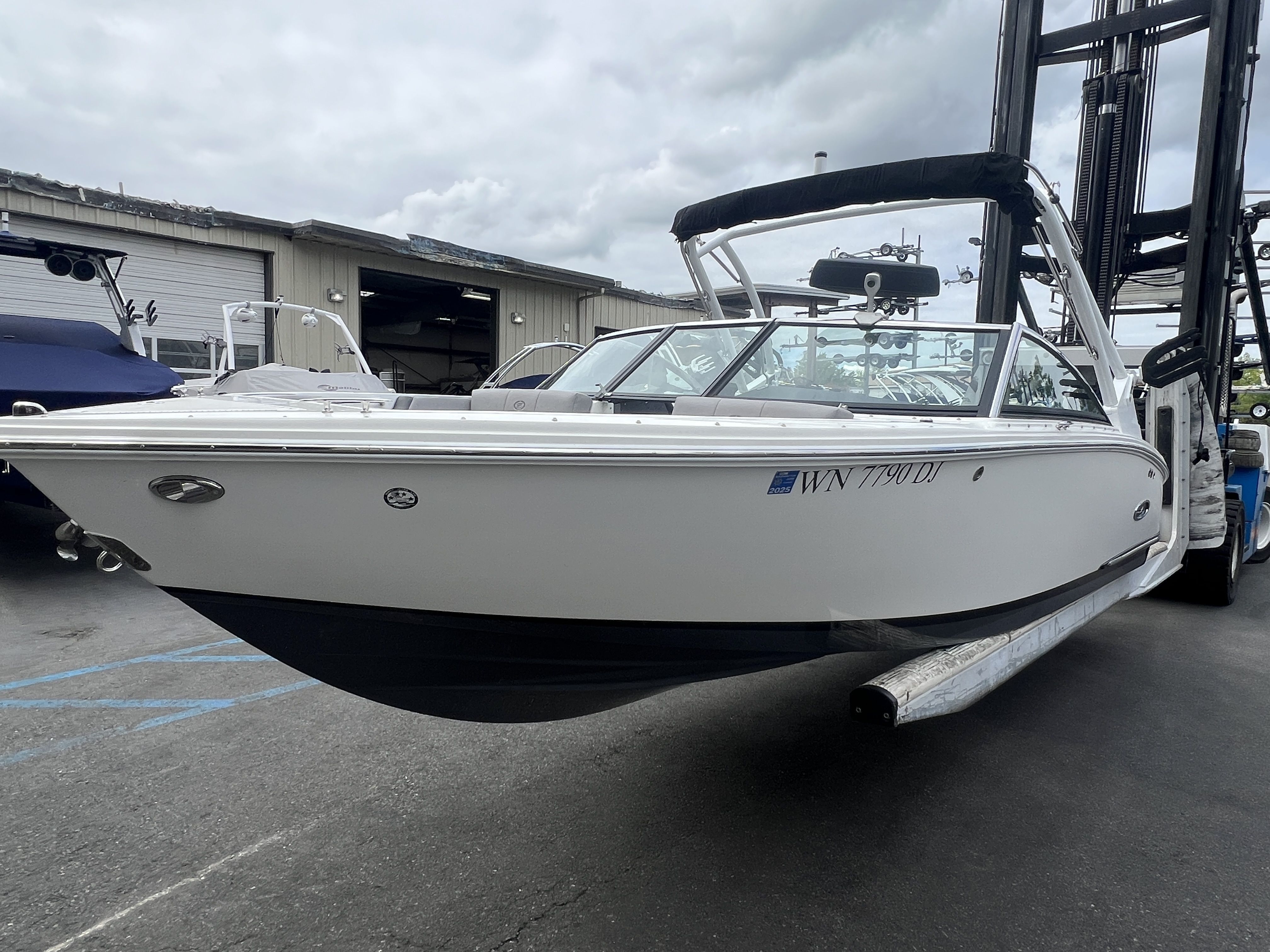 2023 Cobalt CS23 Surf - 6