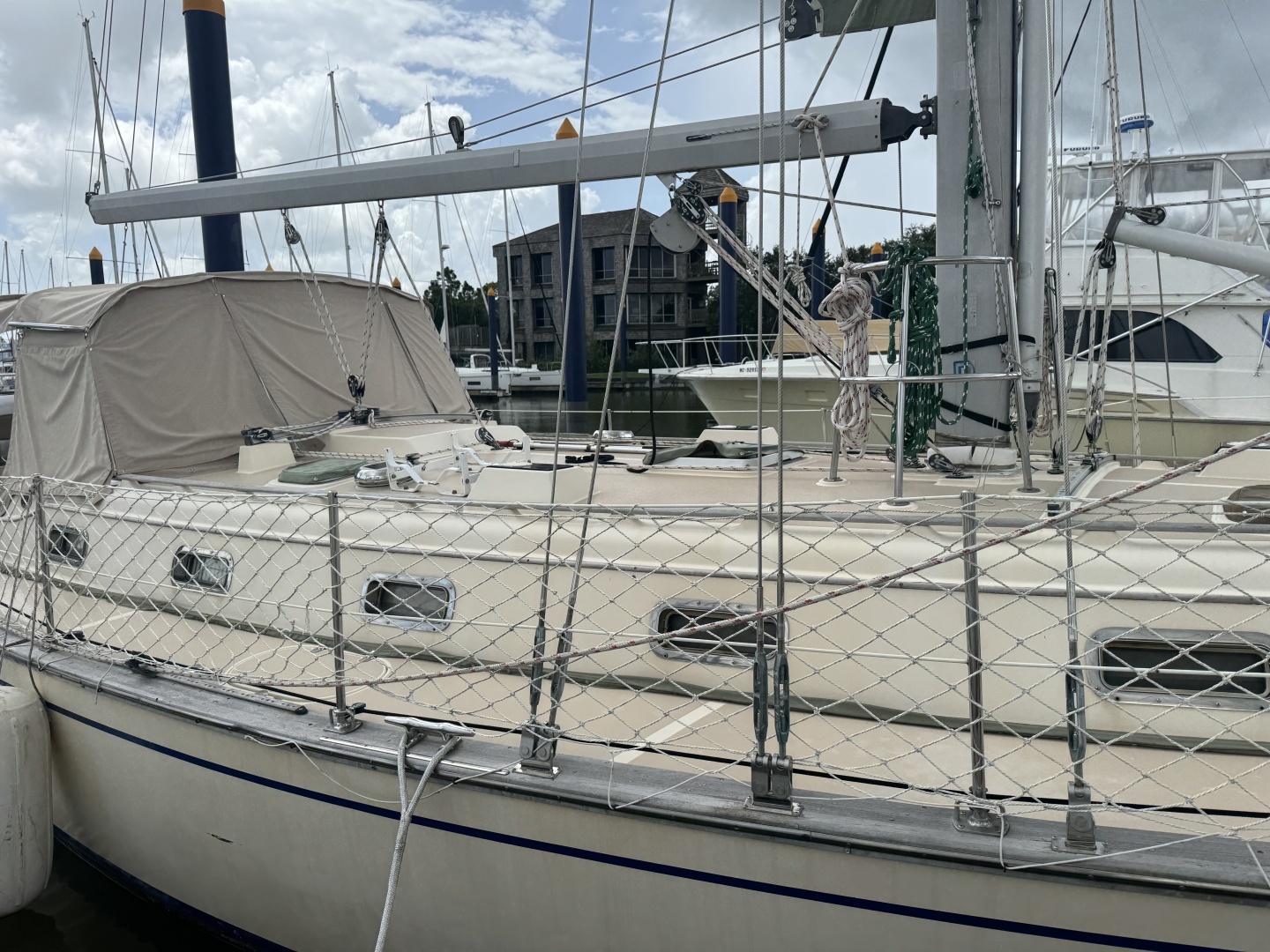 1992 Island Packet 44 - Image 4