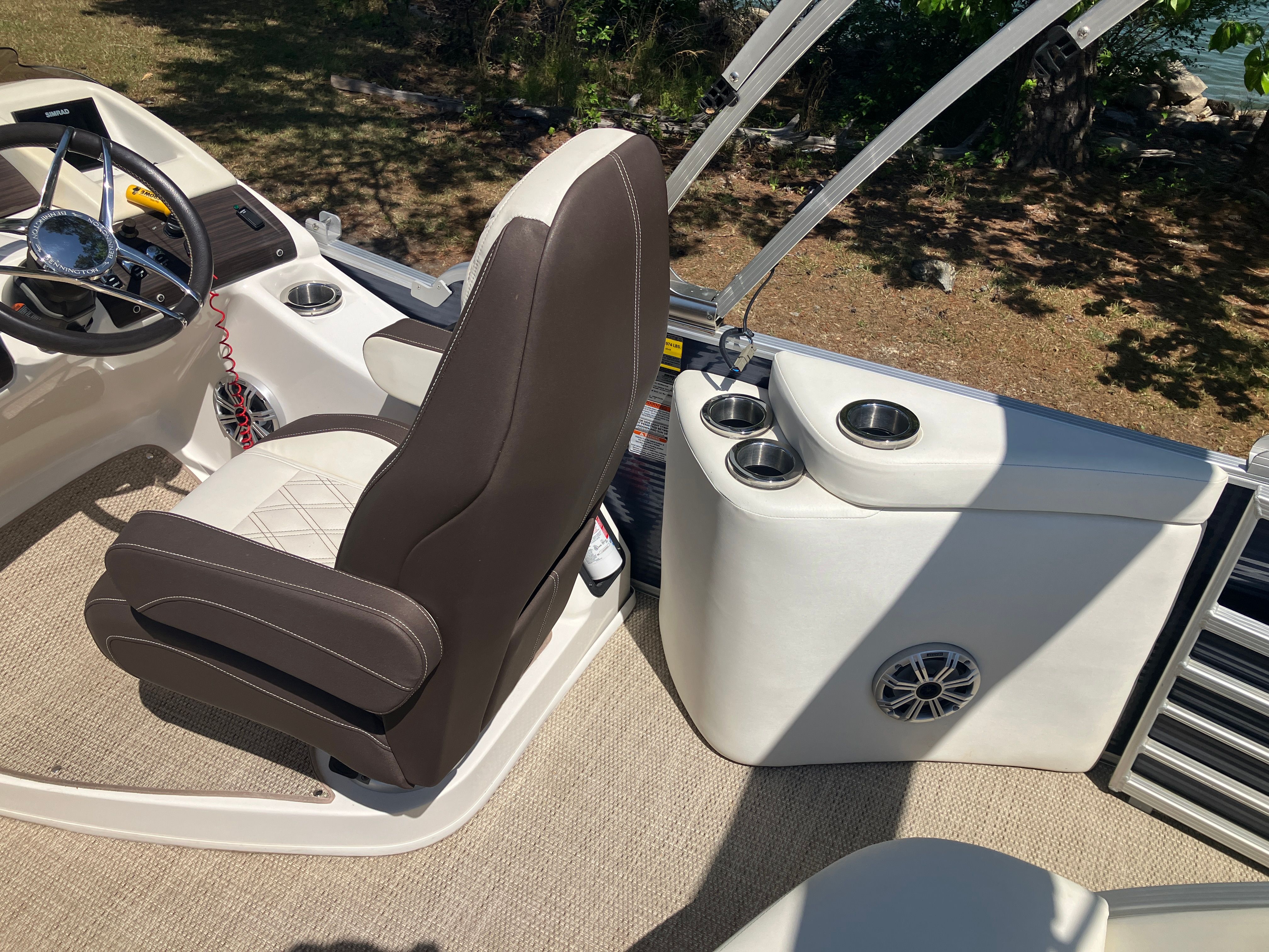2019 Bennington 23 QLC - 12